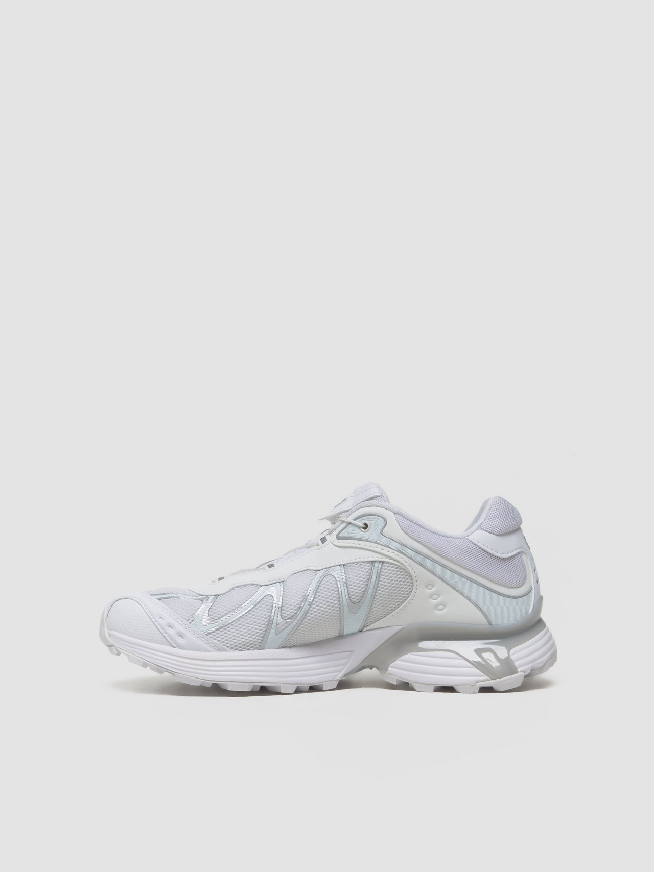 XT-WHISPER Sneaker in White & Lunar Rock
