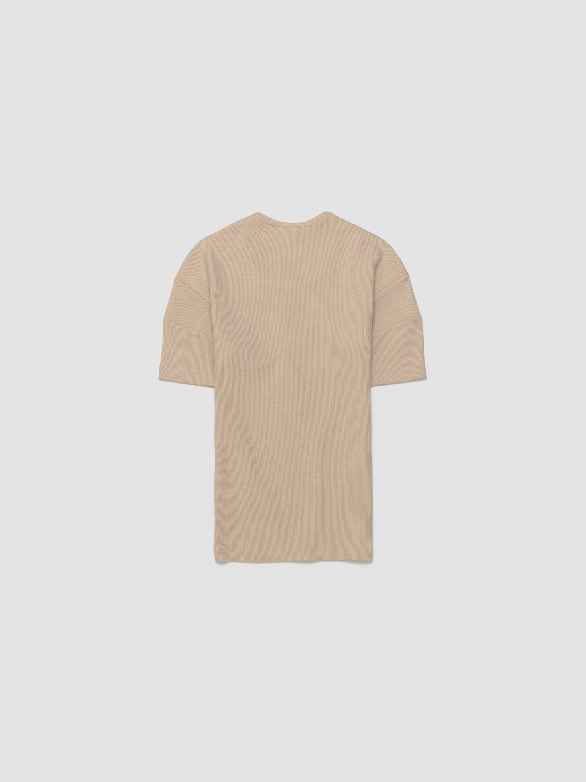 Fiitted Henley in Warm Beige