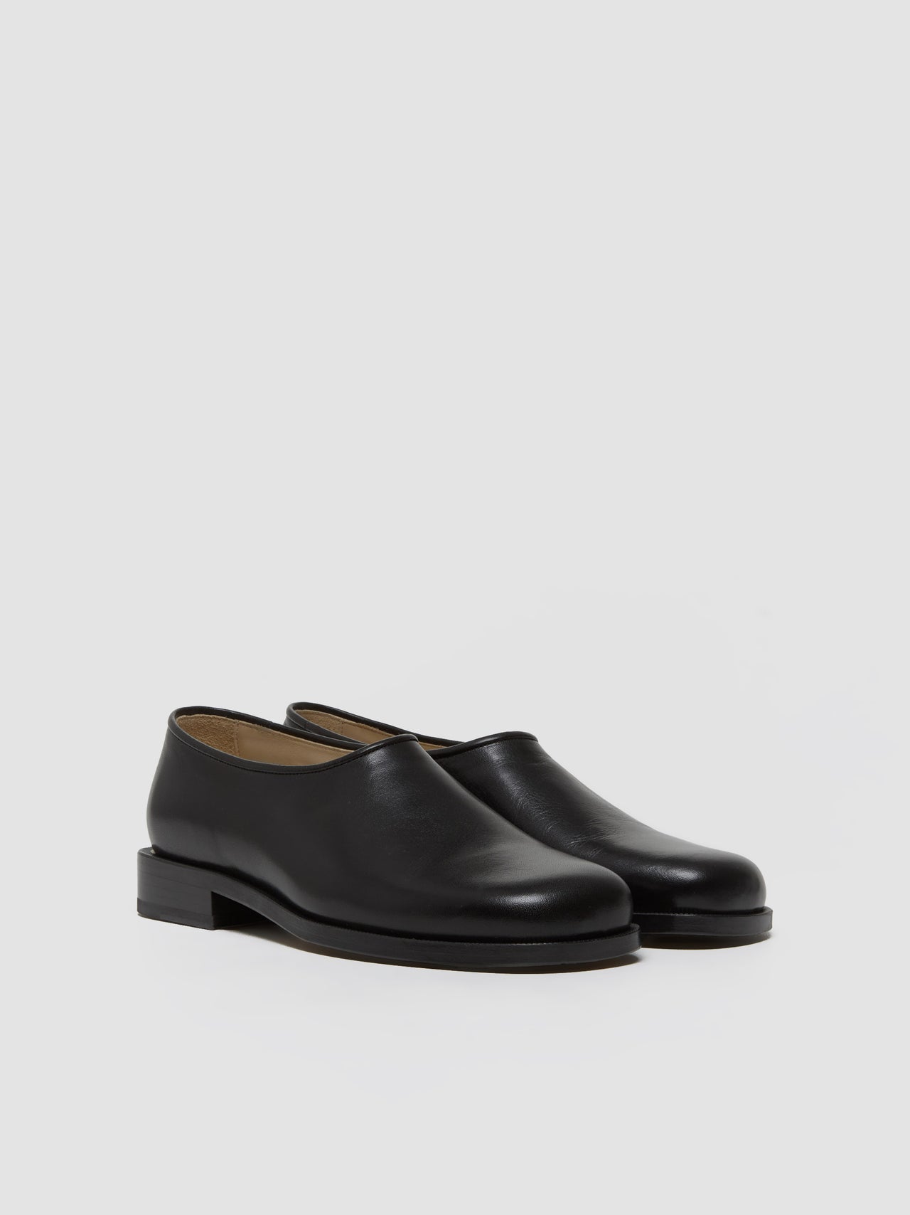 Anatomic Slip On Shoes in Black