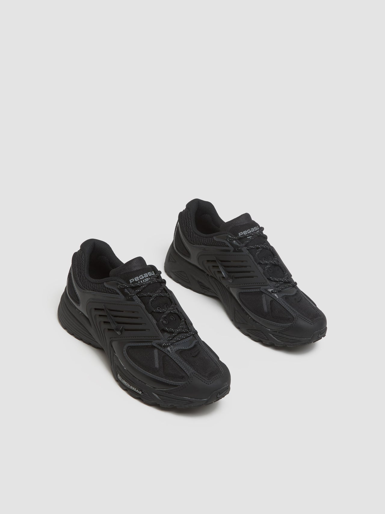 Air Pegasus Wave Sneaker in Black & Anthracite