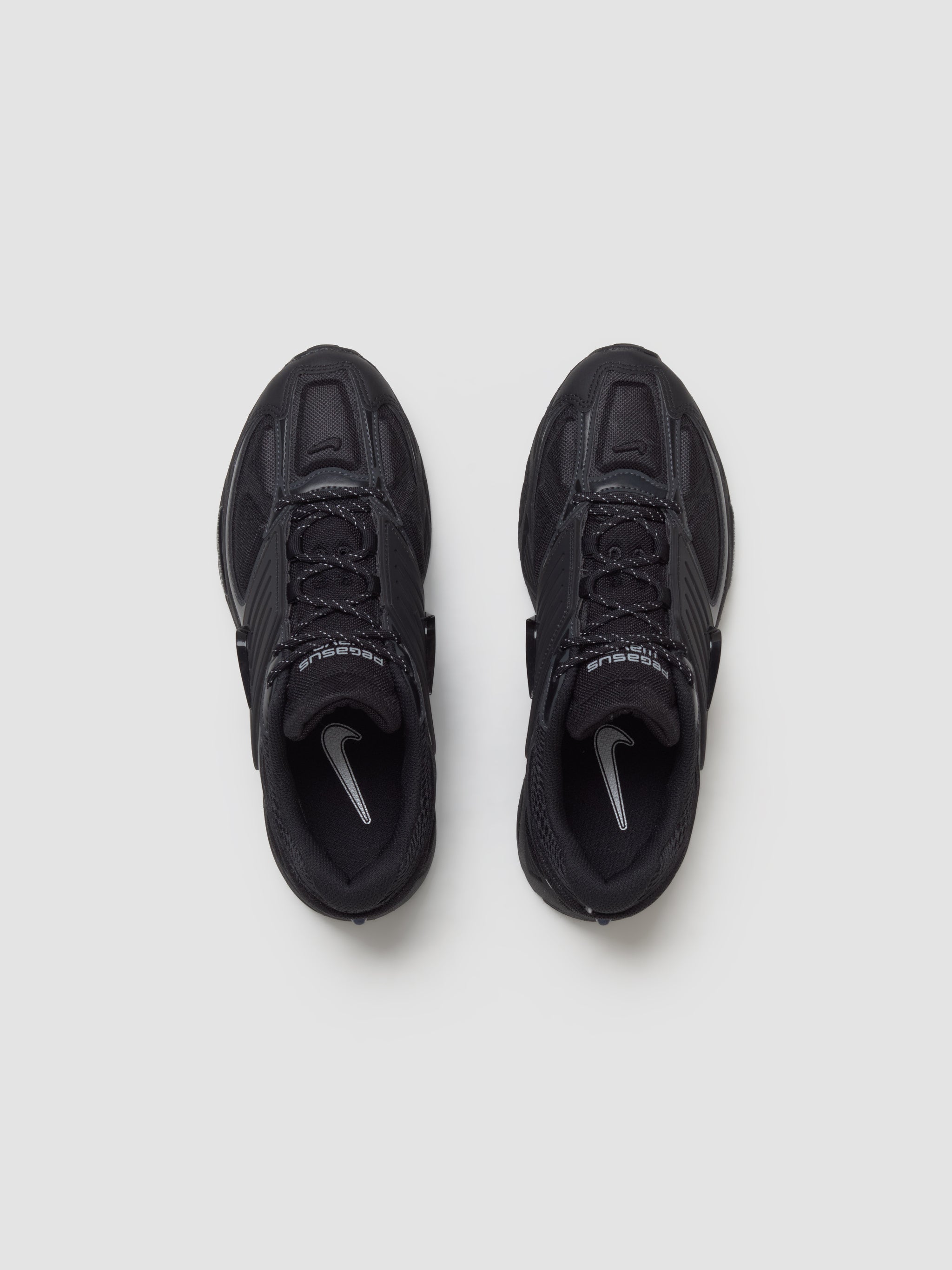 Air Pegasus Wave Sneaker in Black & Anthracite