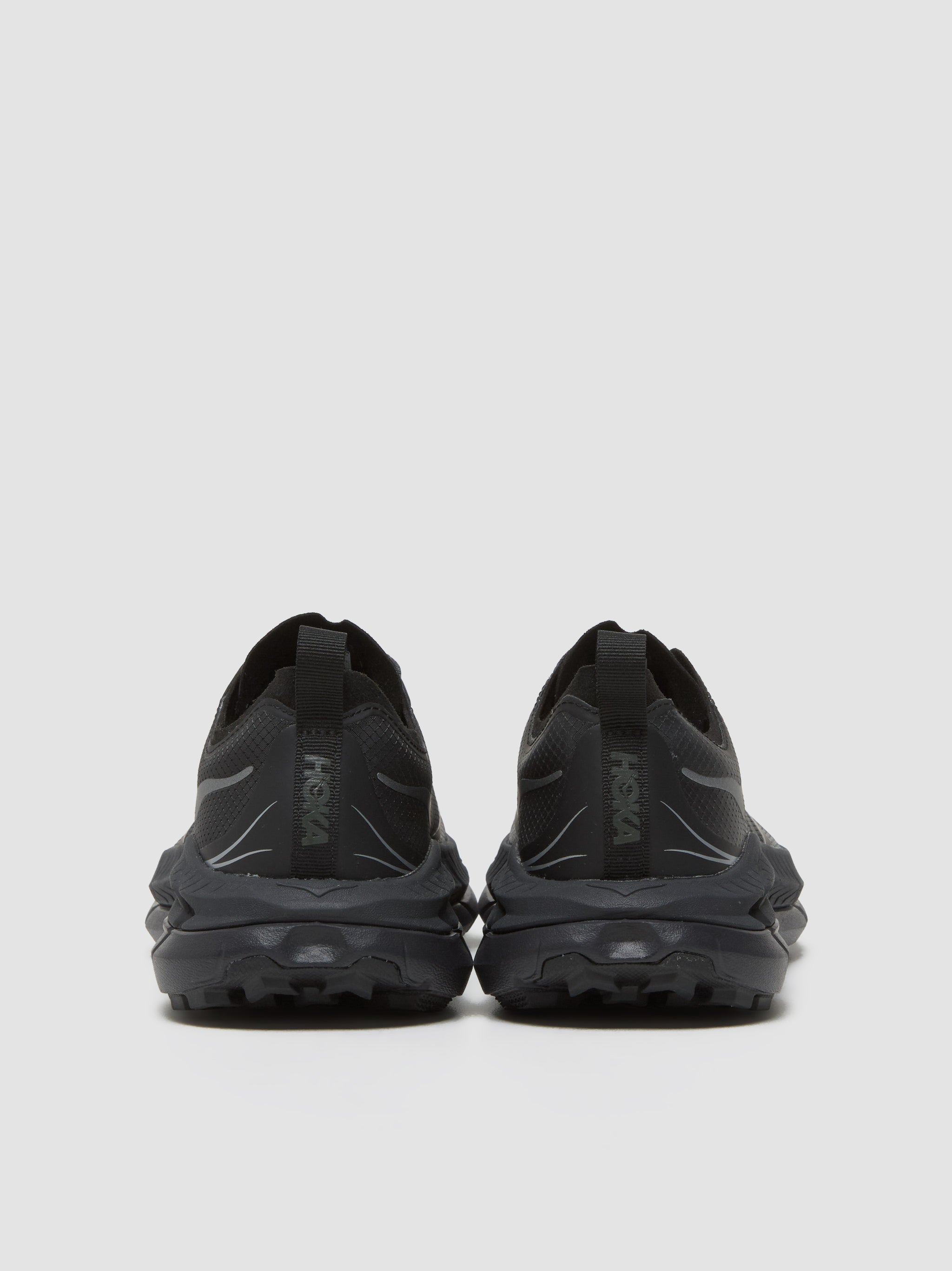 Mafate Speed 4 Lite Sneaker in Black & Outer Orbit