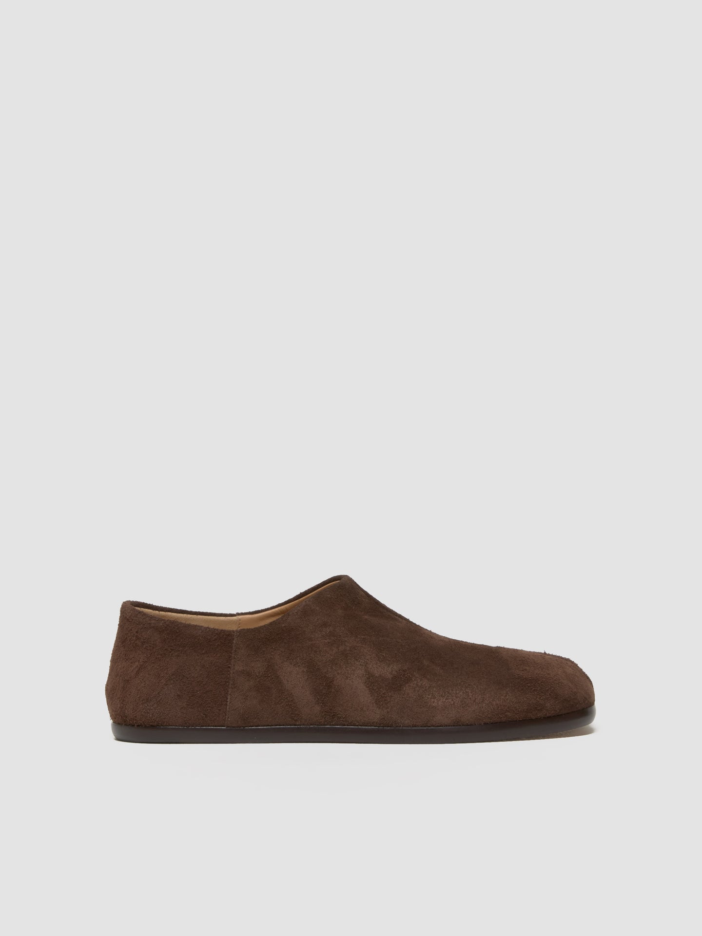 Tabi Babouche in Brown Suede