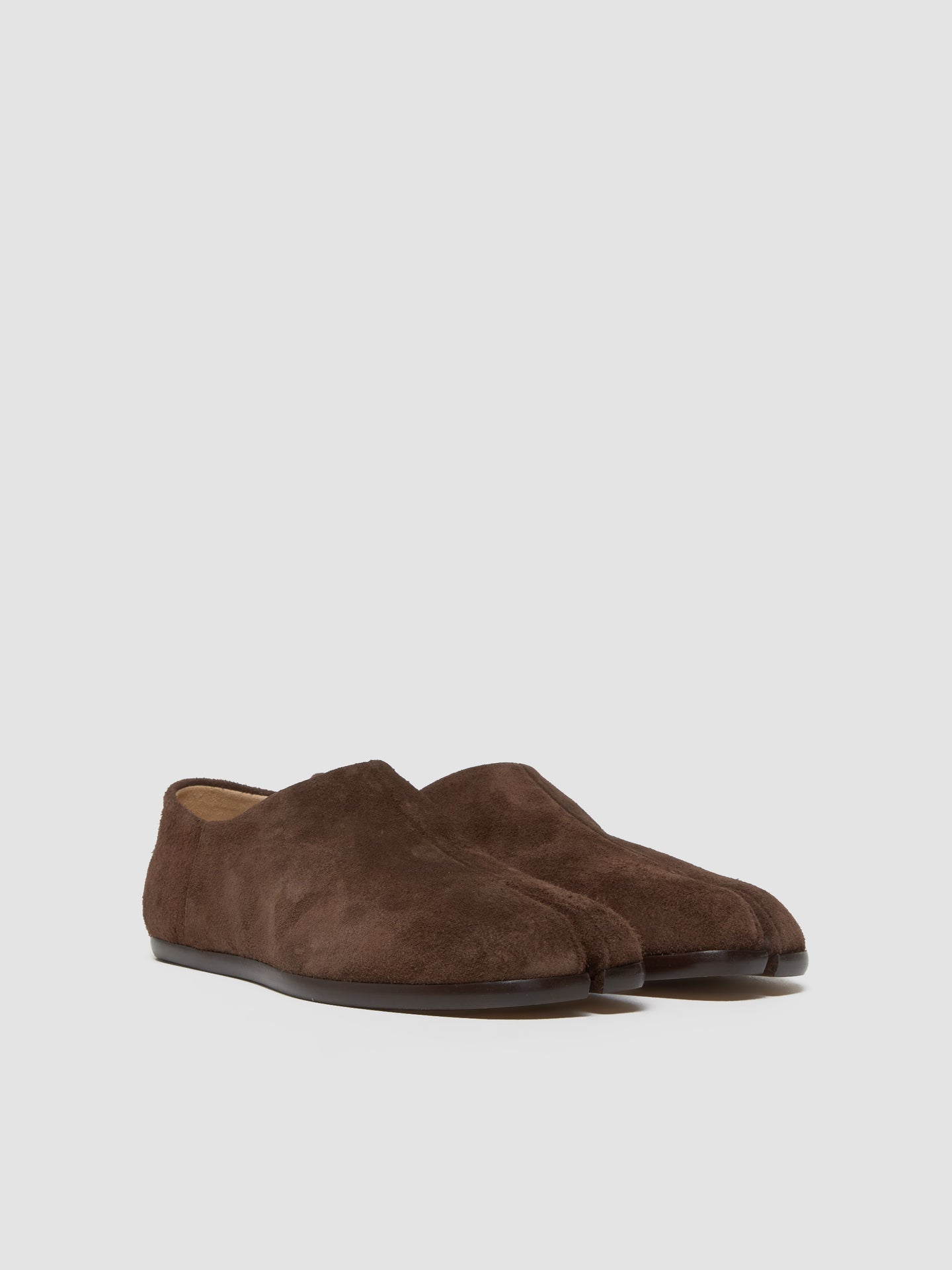 Tabi Babouche in Brown Suede