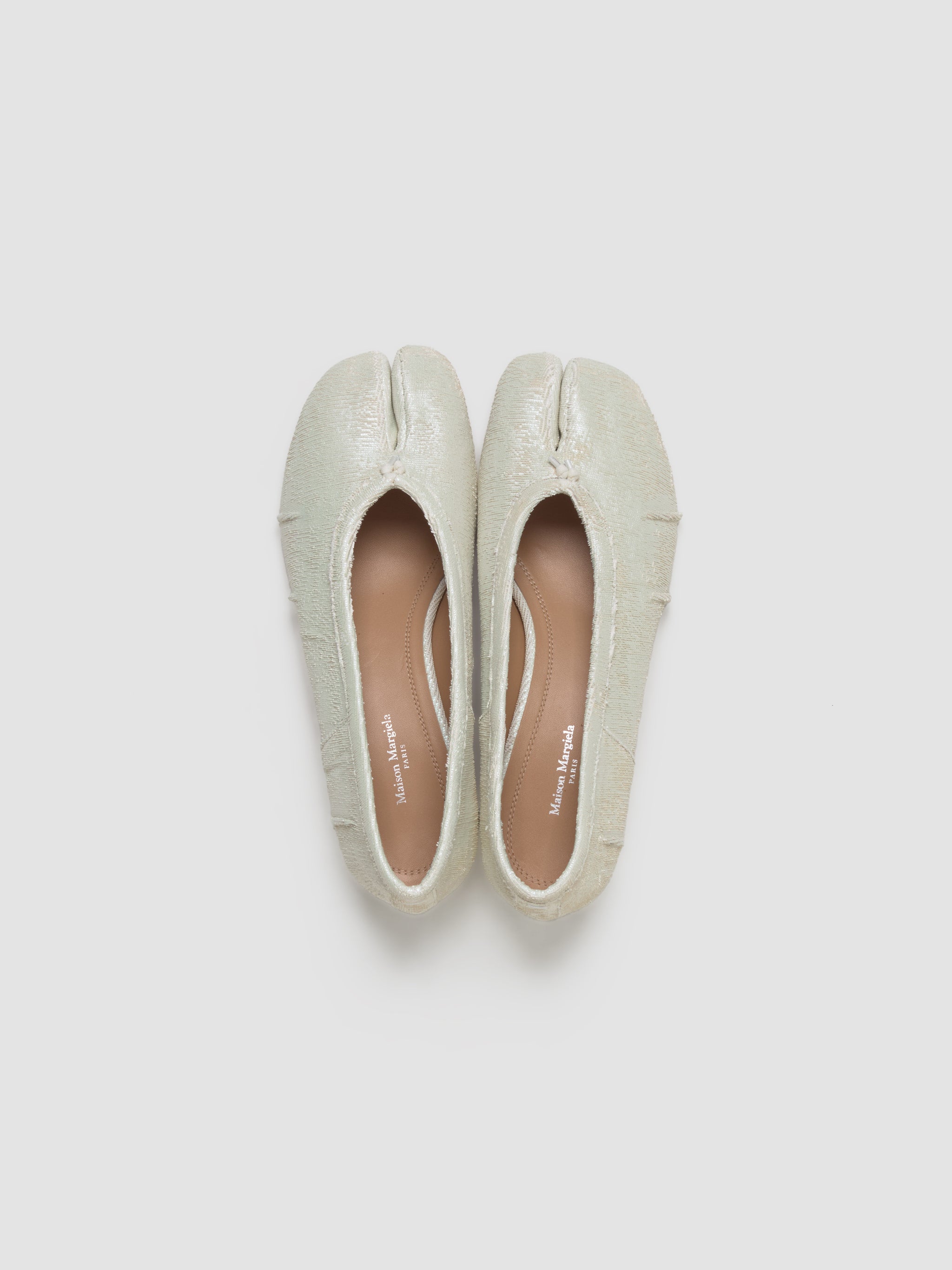 Tabi Ballerina Shoes in White Pearly