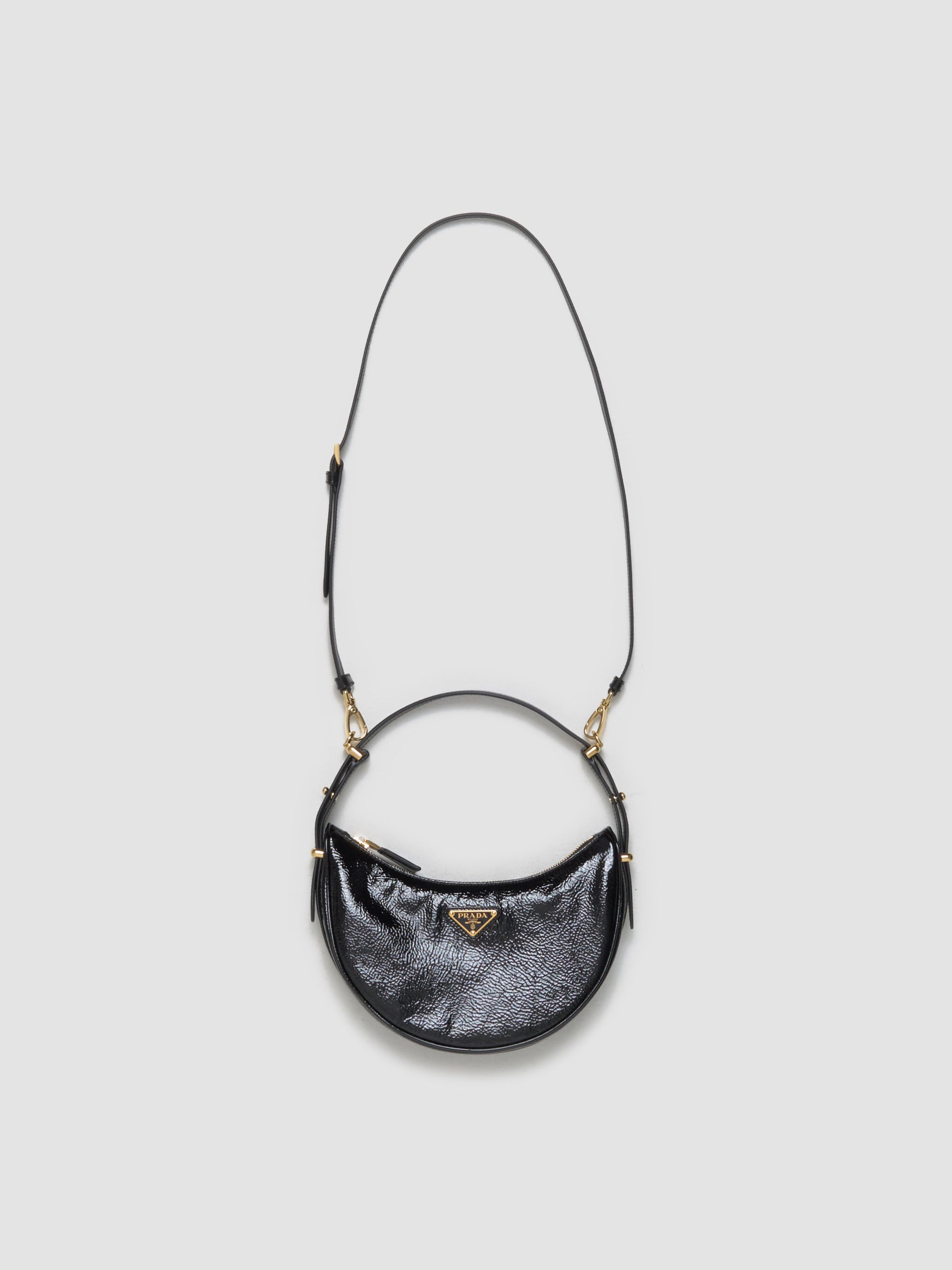 Arqué Naplak Shoulder Bag in Black