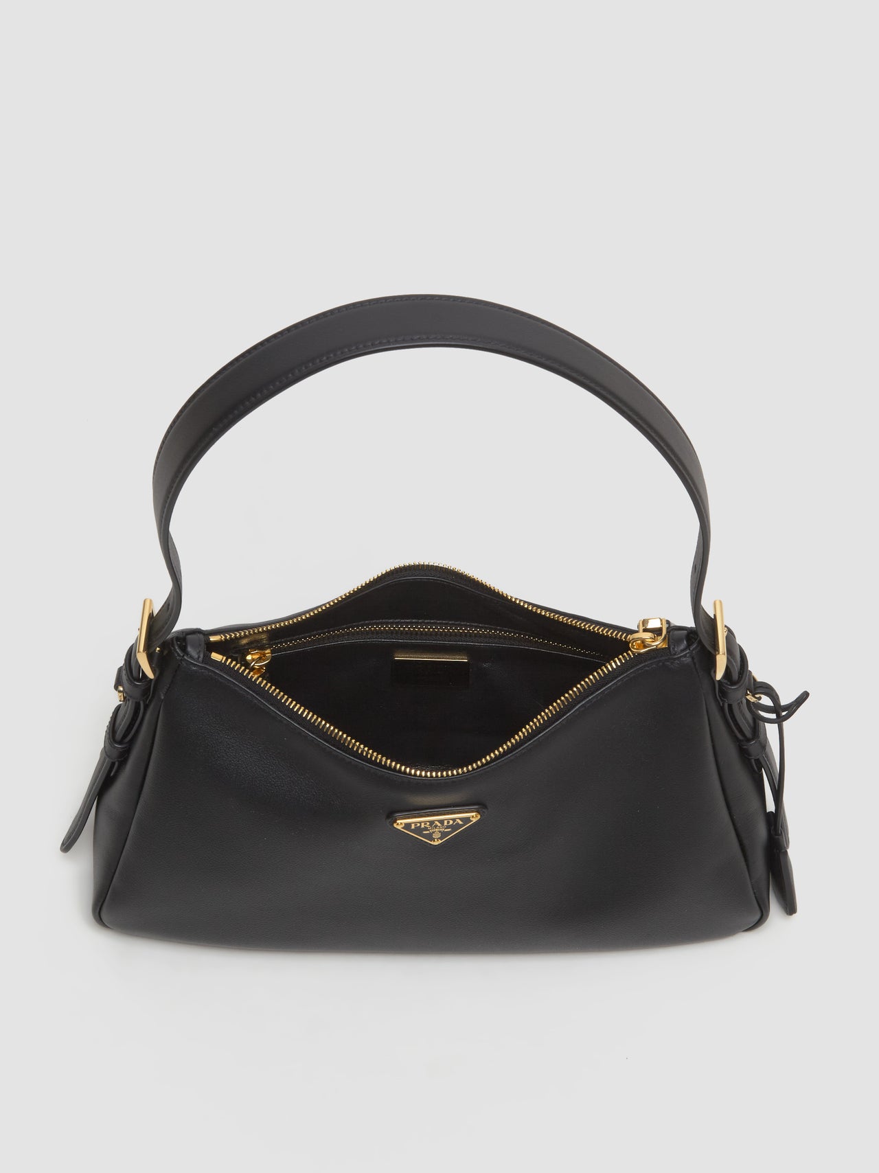 Aimée Medium Leather Shoulder Bag in Black