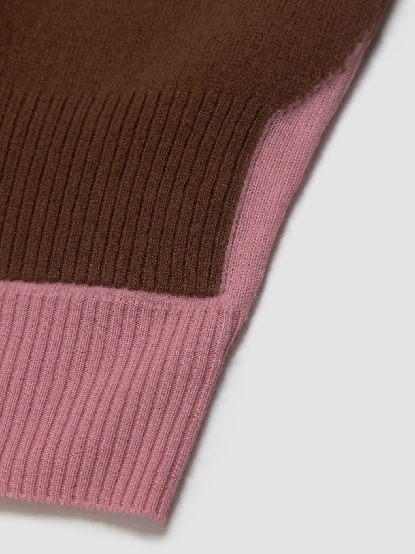 Cashmere Wool Knitted Polo in Tabacco & Pink