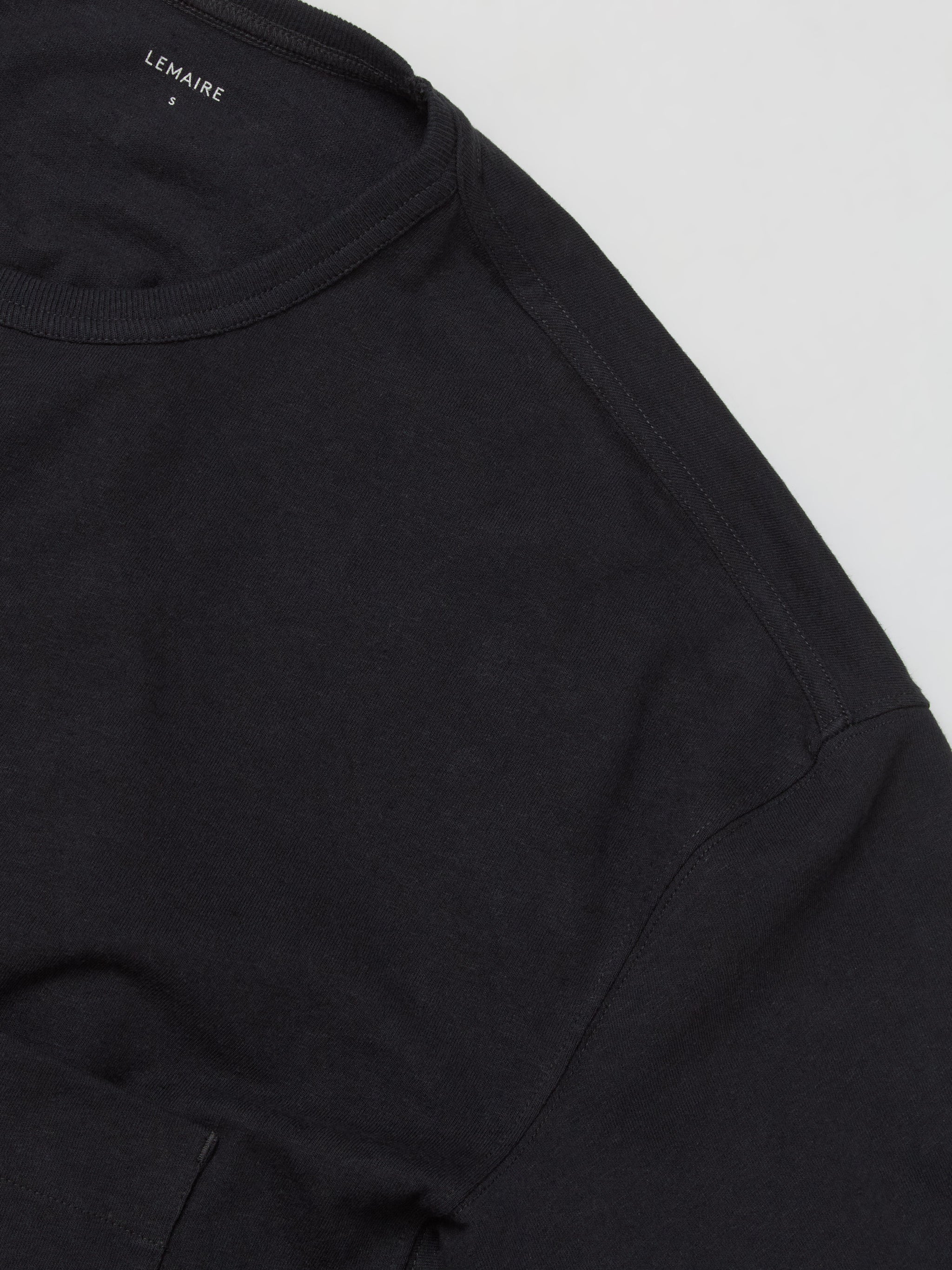 Boxy Longsleeve T-Shirt in Jet Black