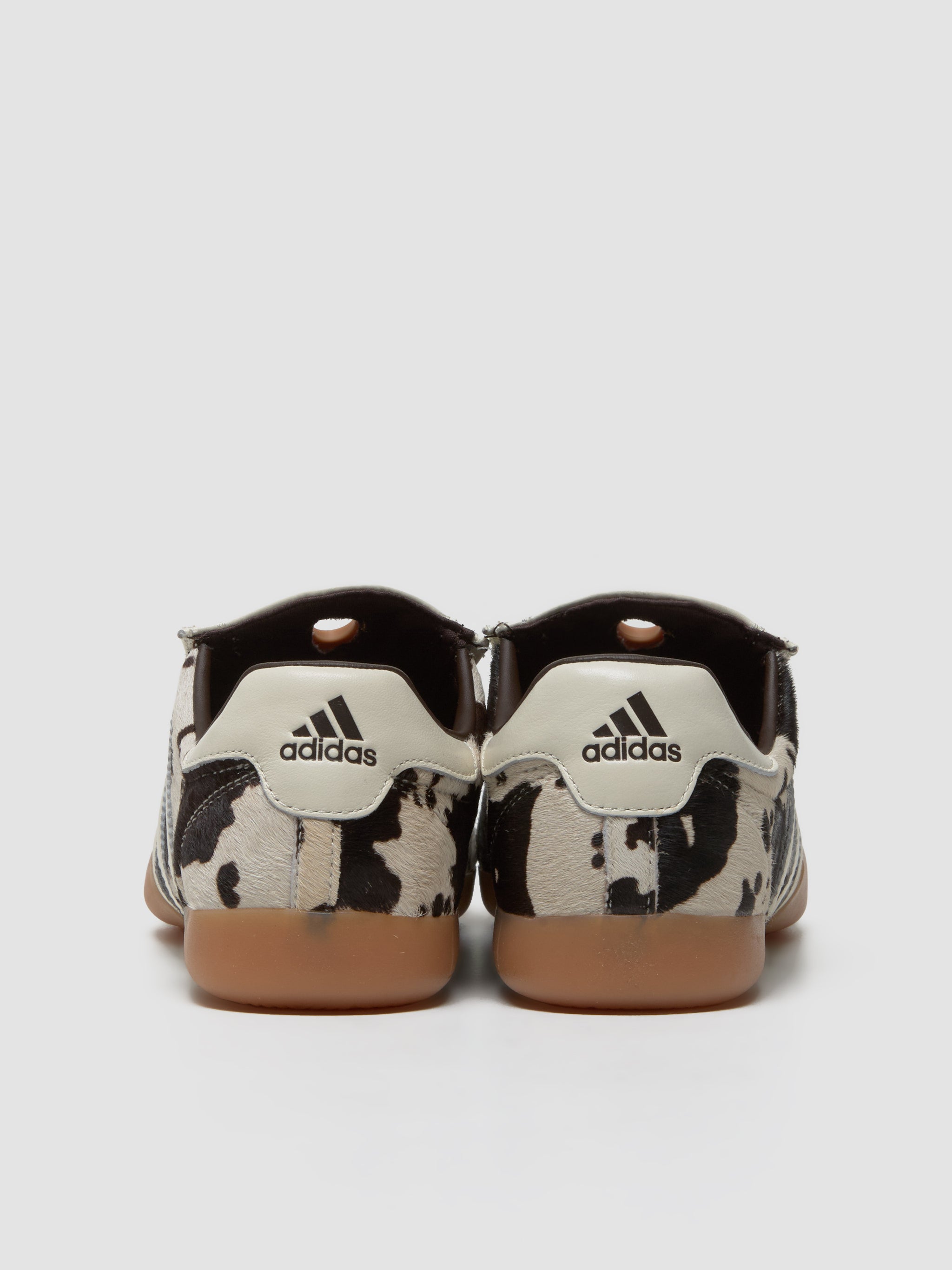【在庫一掃】 Sneaker Mei Taekwondo WMNS - Adidas in Core & White Off 靴