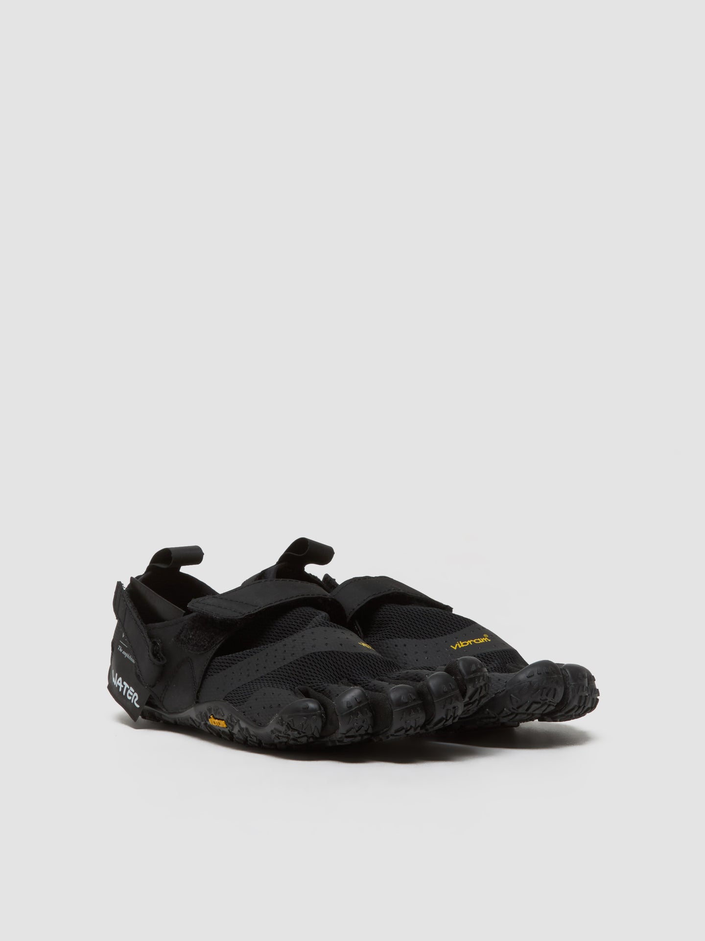 V-Aqua FiveFingers Shoes in Black