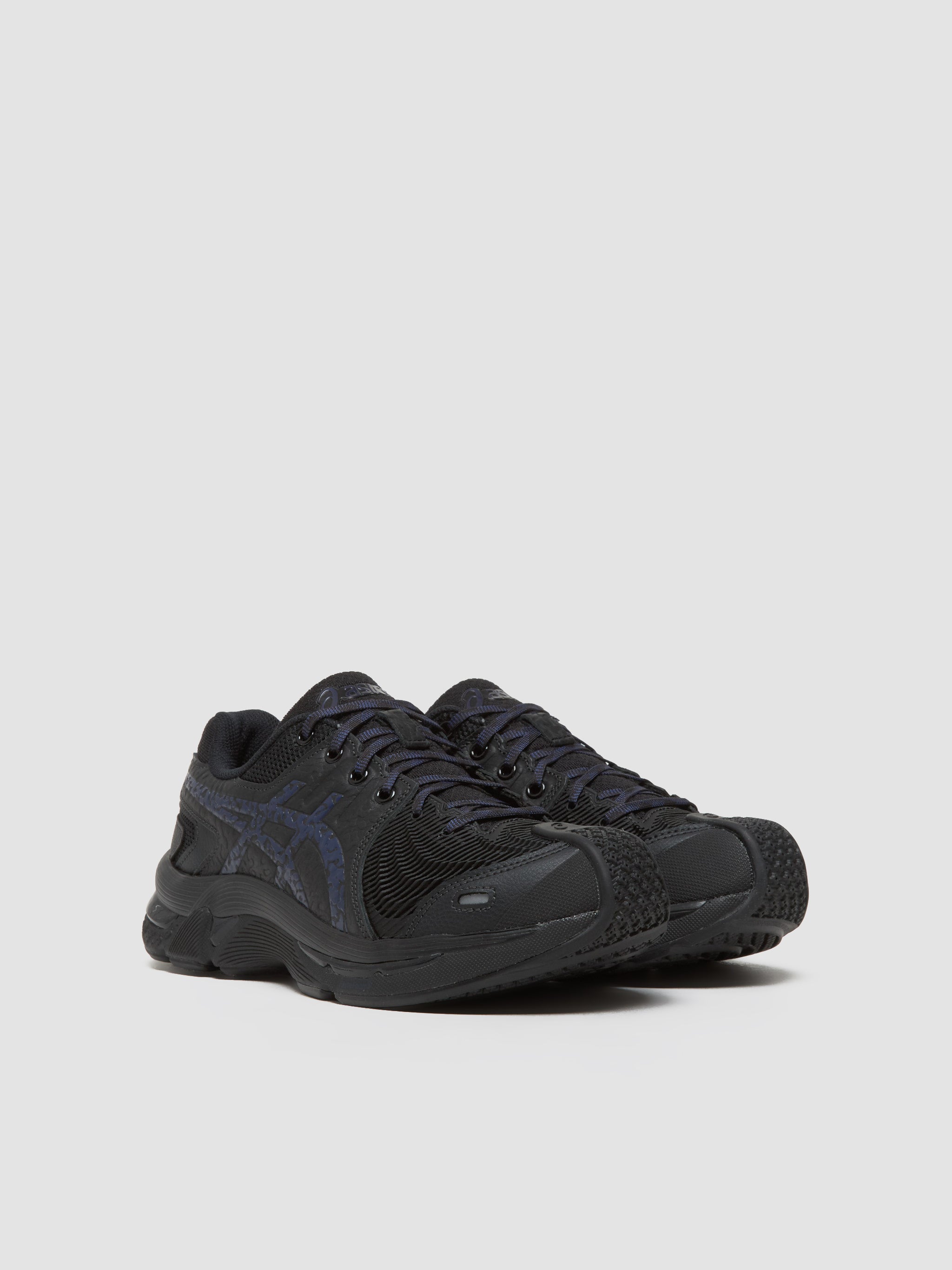 x Kiko Kostadinov GEL-KIRIL III Sneaker in Black & Deep Blue