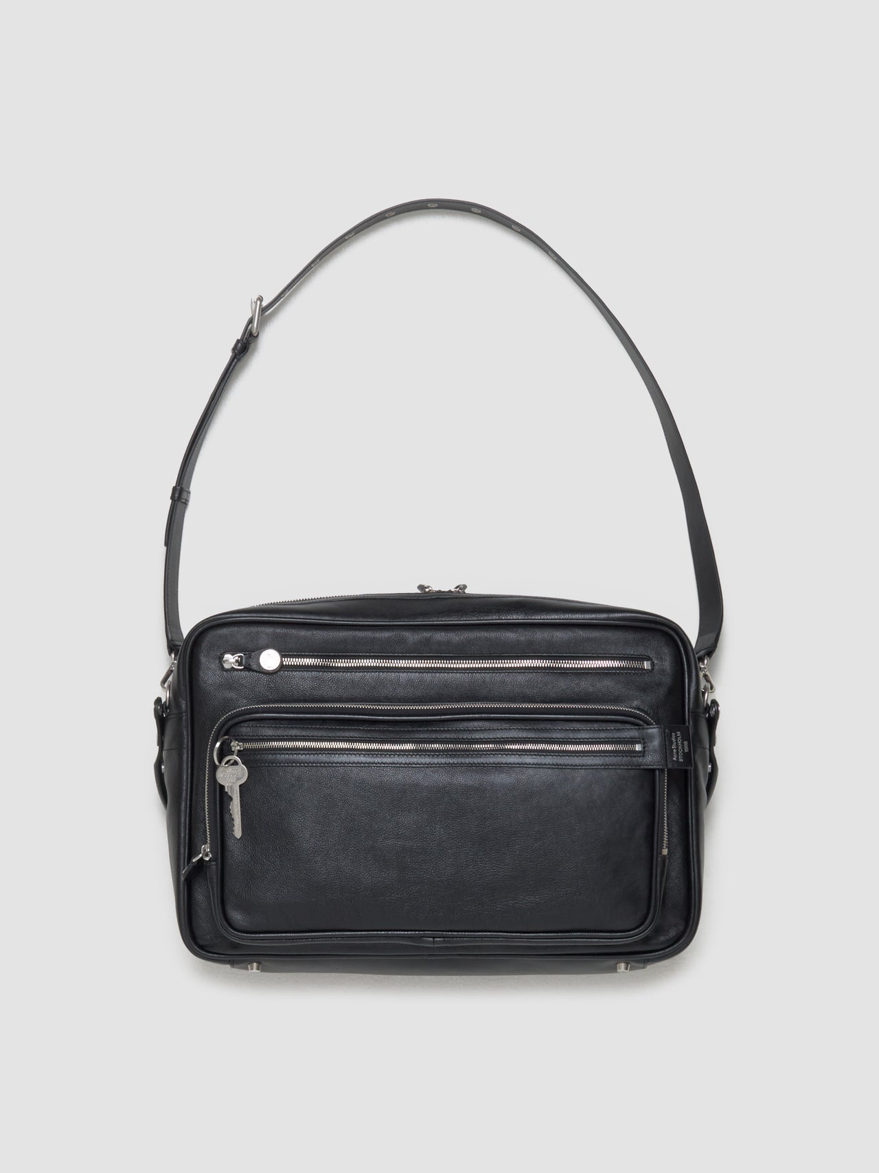 Camero Camera Shoulder Bag in Black