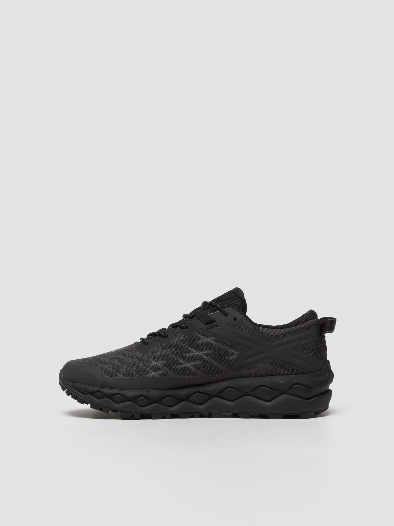 Wave Mujin LS GTX Sneaker in Black & Black Sand