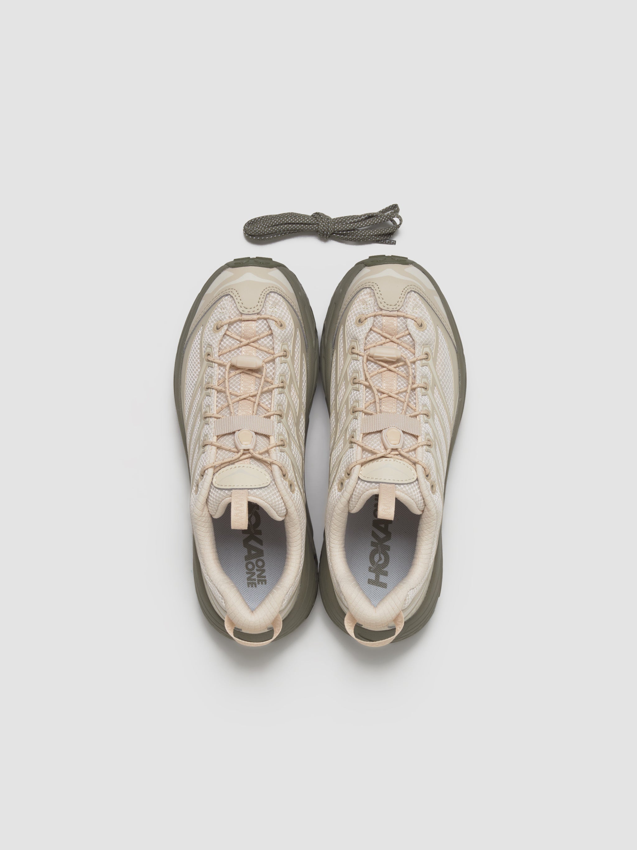 Mafate Three2 Sneaker in Oat Milk & Eucalyptus