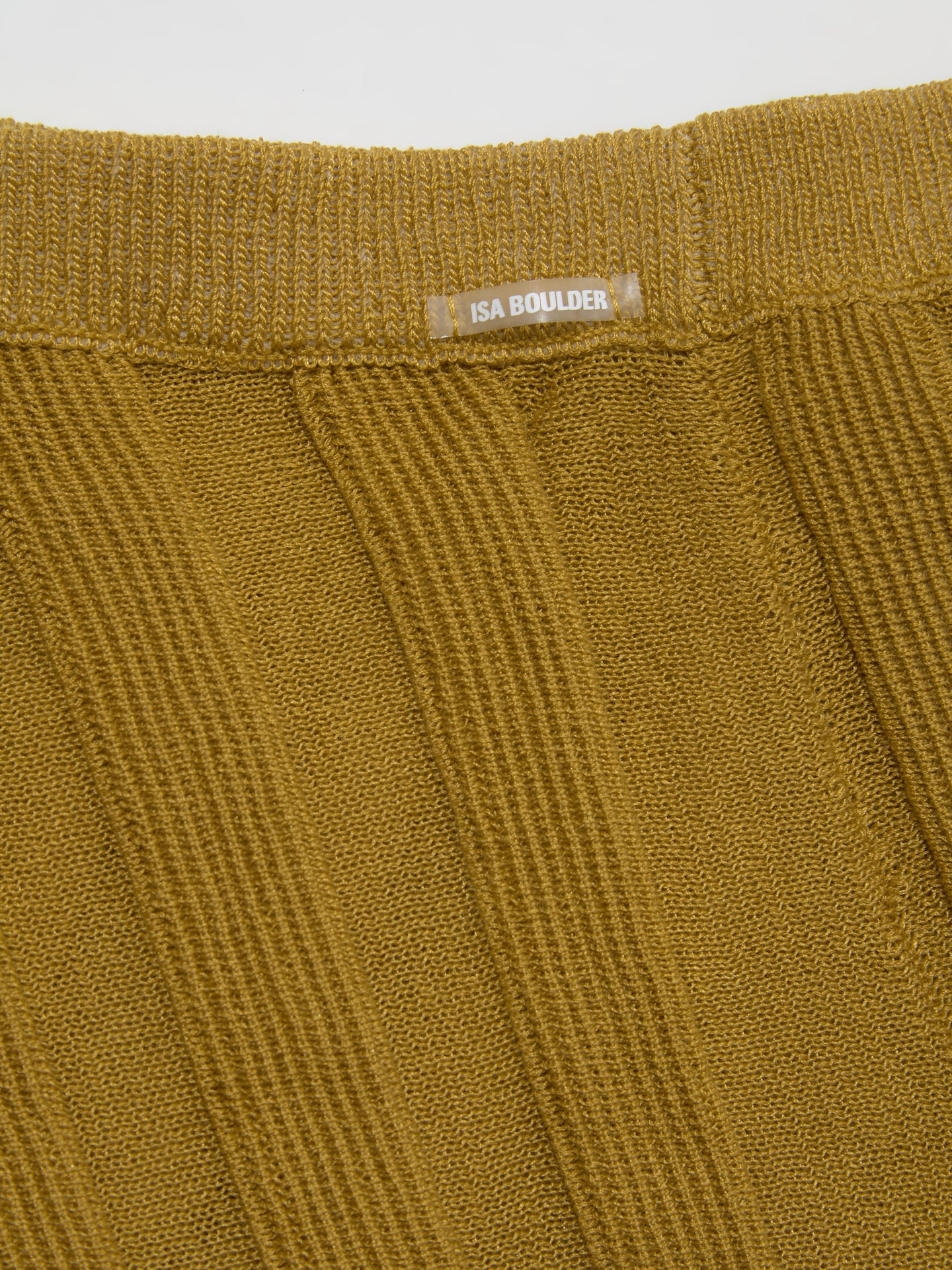 Pleatflare Shorts in Honey