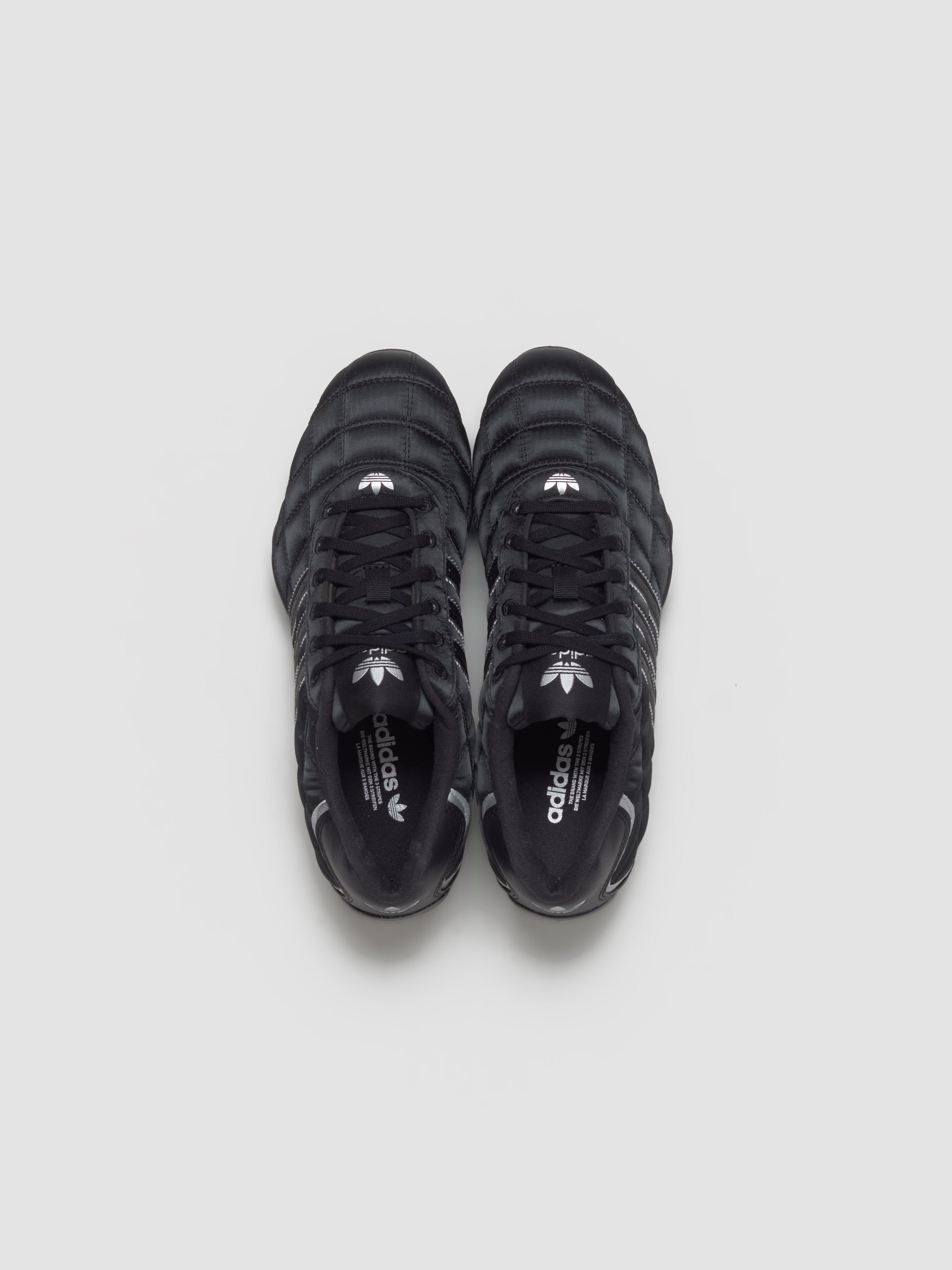 WMNS Adiracer LT Sneaker in Core Black & Silver Metallic