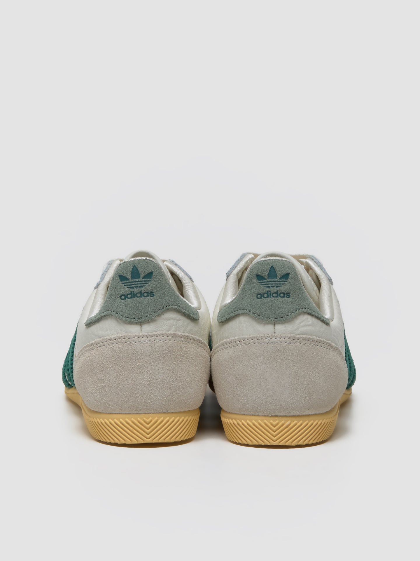 WMNS Japan Sneaker in Off White & Collegiate Green