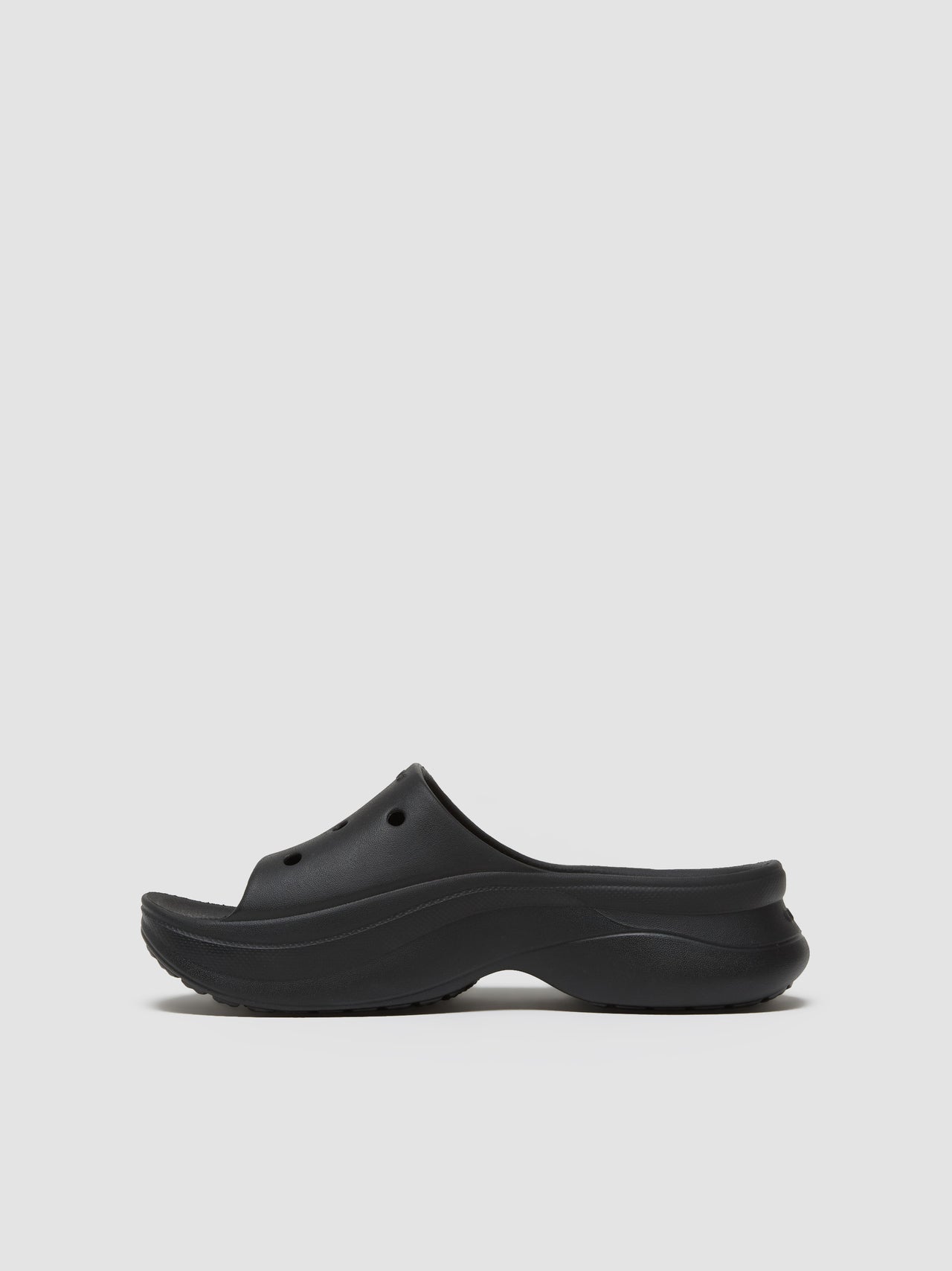 Bae Slide in Black