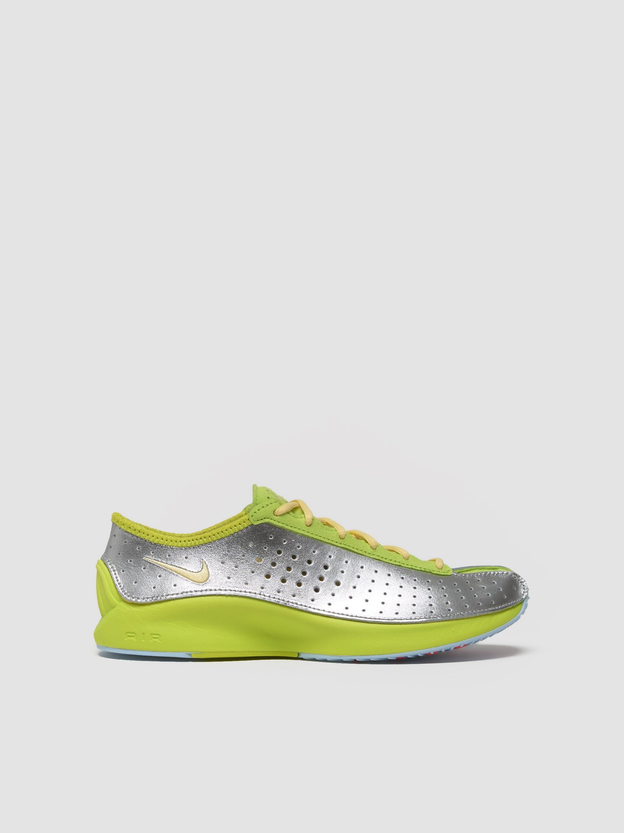 WMNS Air Superfly Sneaker in Cyber