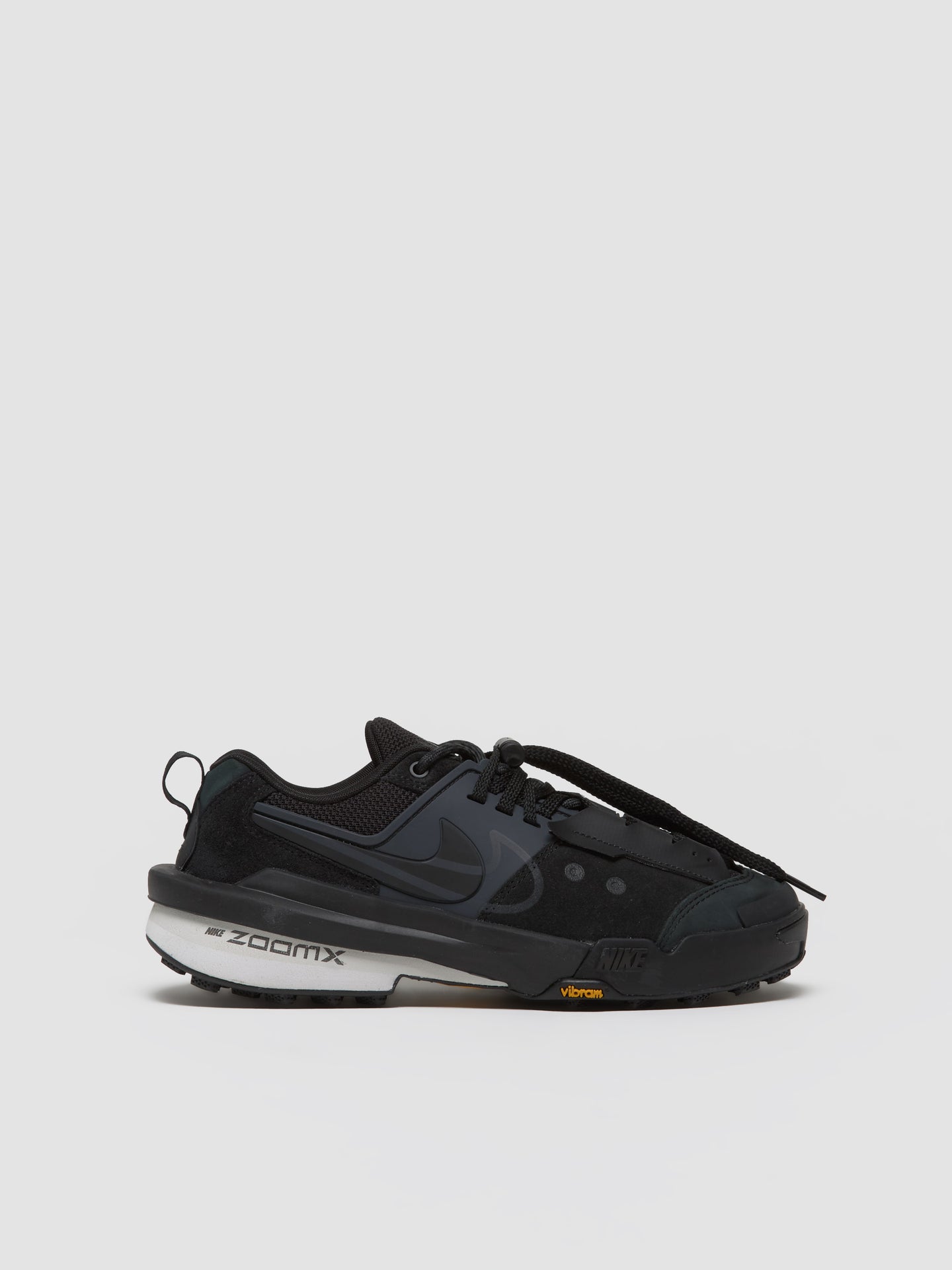 x Sacai Zegamadome Sneaker in Black
