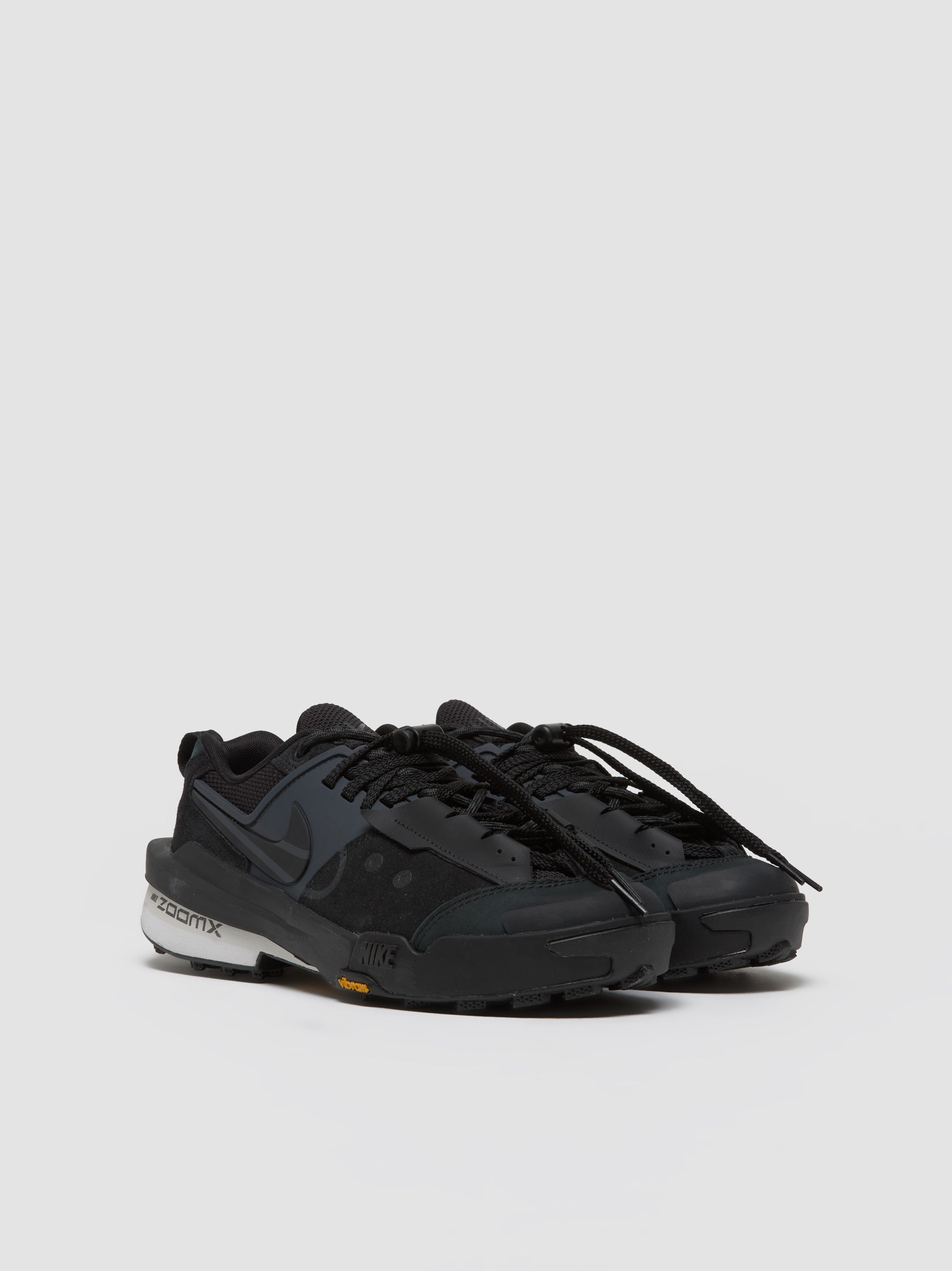 x Sacai Zegamadome Sneaker in Black