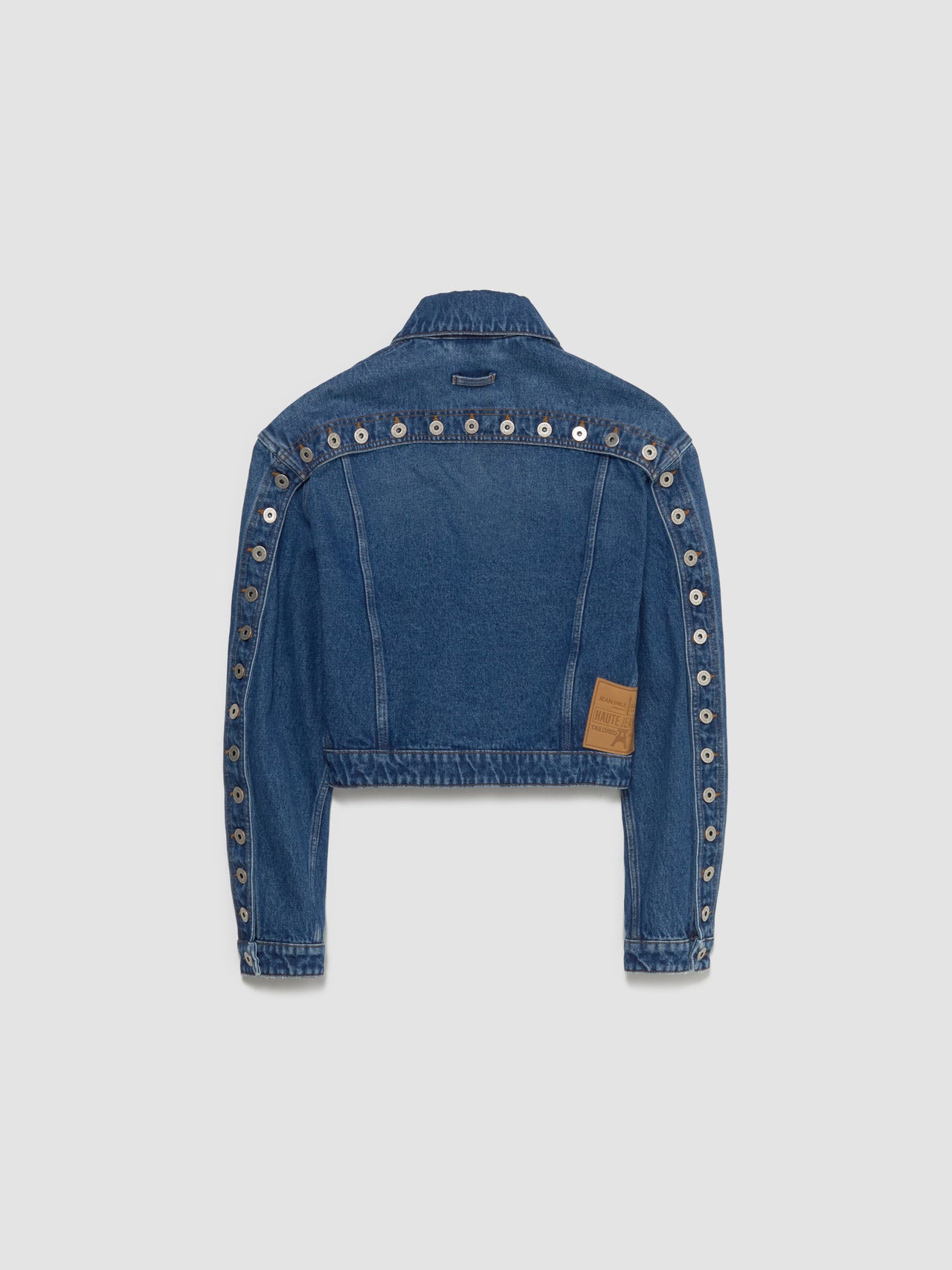 Buttoned Denim Jacket in Vintage Blue
