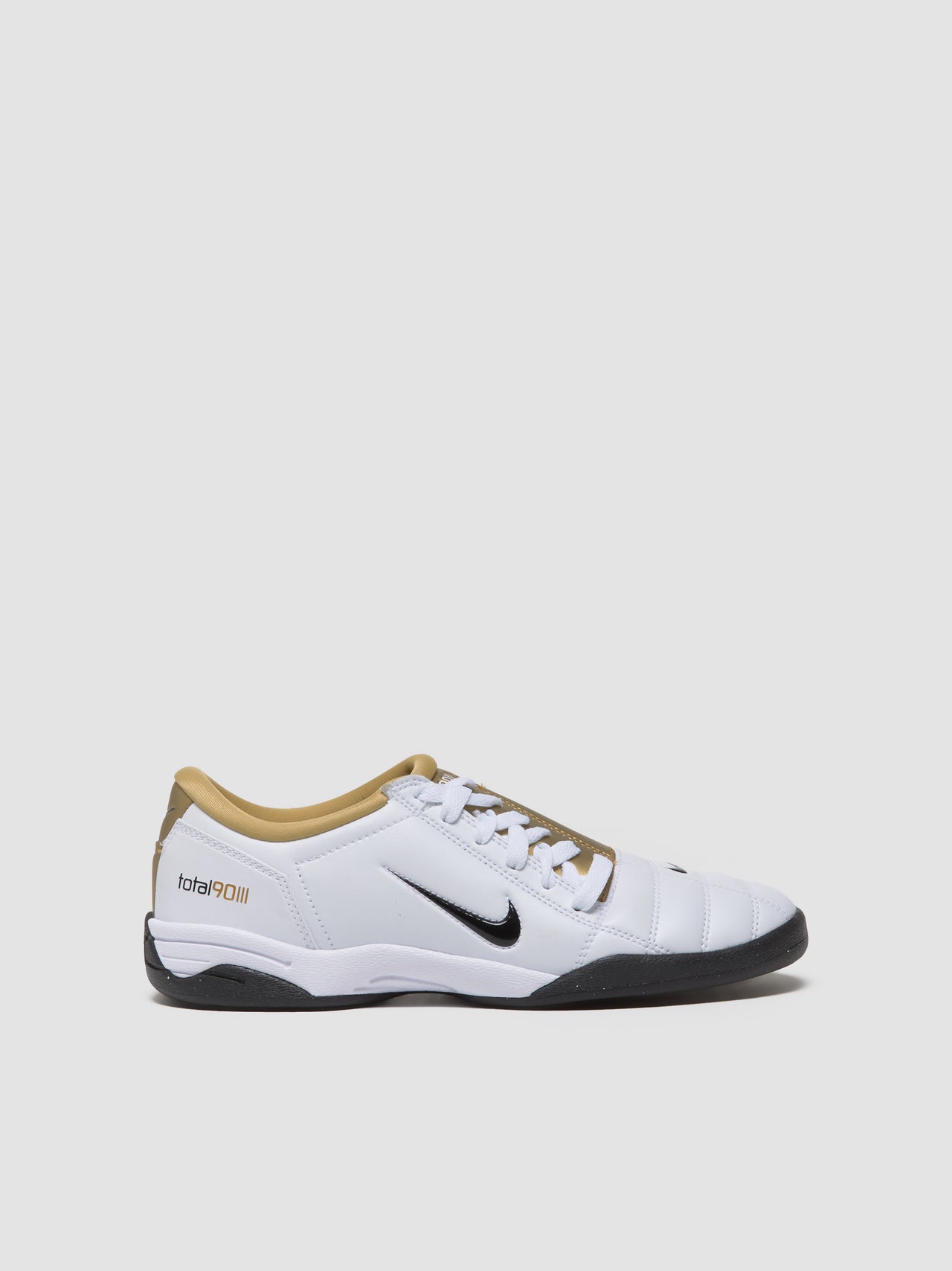 Total 90 SP Sneaker in White & Metallic Gold