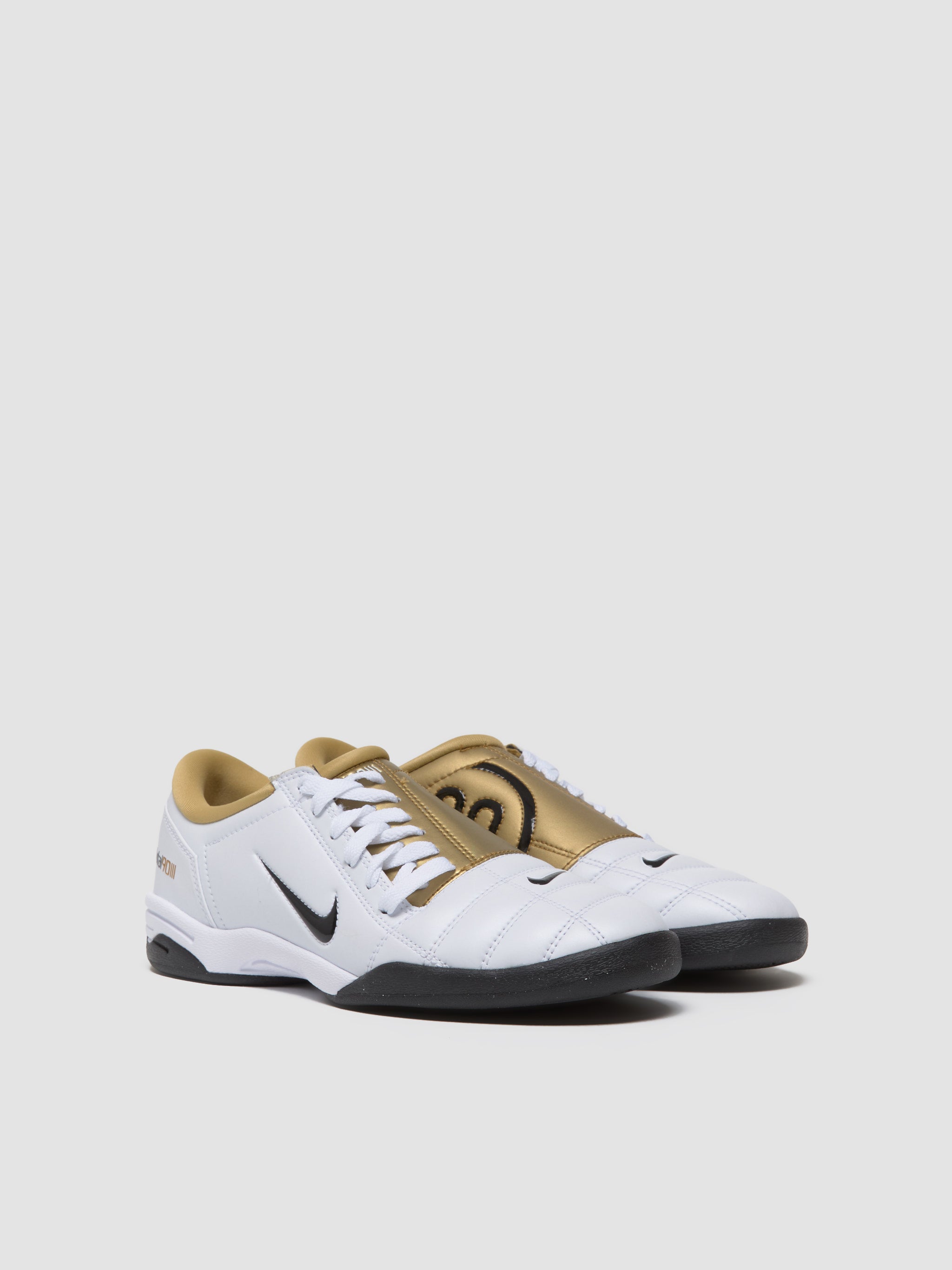 Total 90 SP Sneaker in White & Metallic Gold