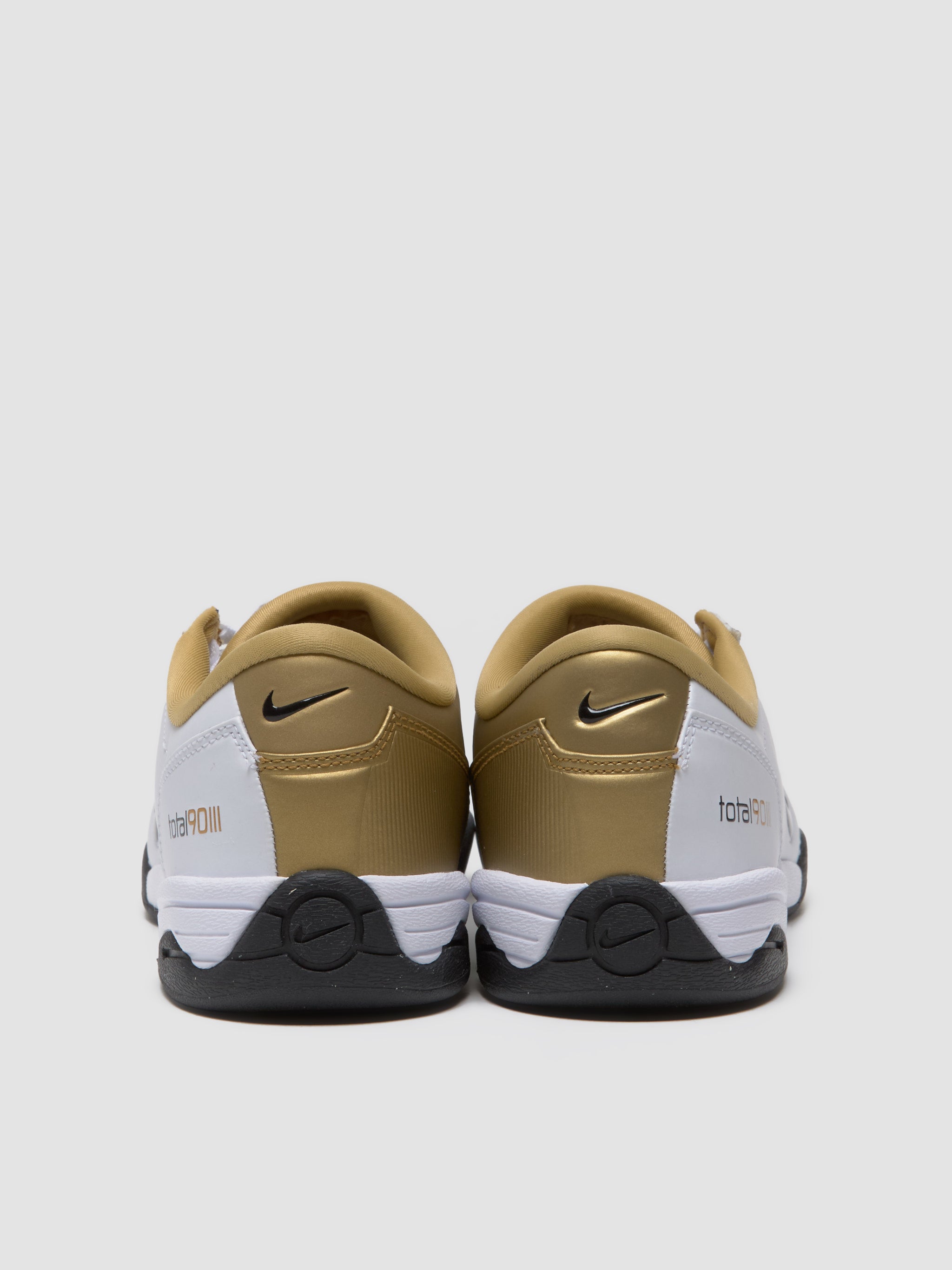 Total 90 SP Sneaker in White & Metallic Gold