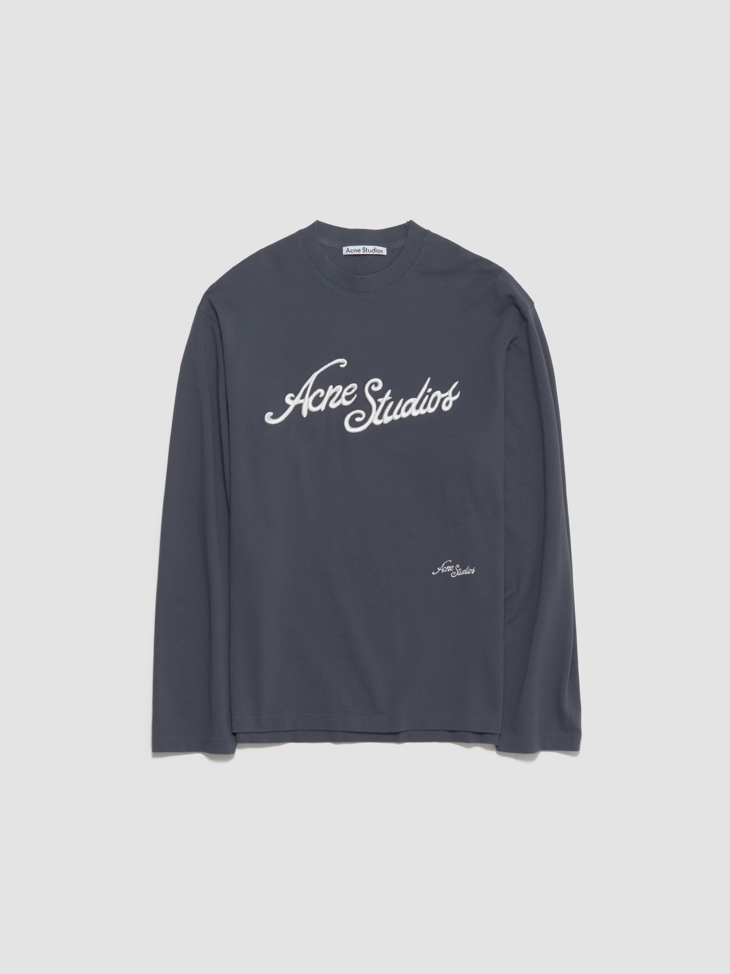 Long Sleeve T-Shirt in Faded Grey