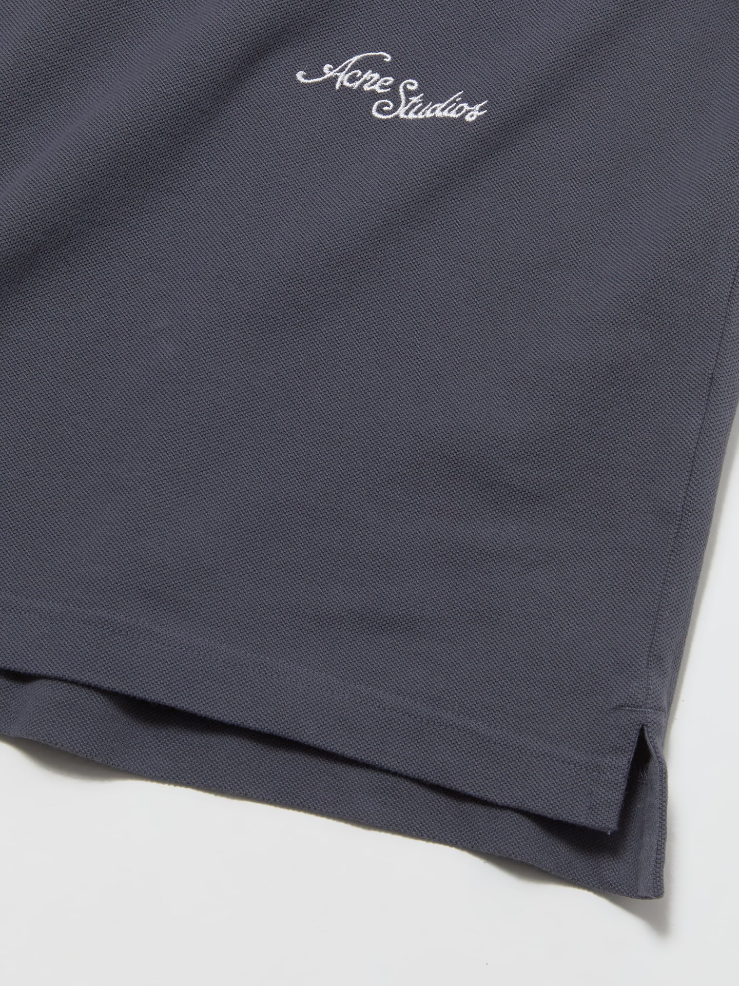 Long Sleeve T-Shirt in Faded Grey