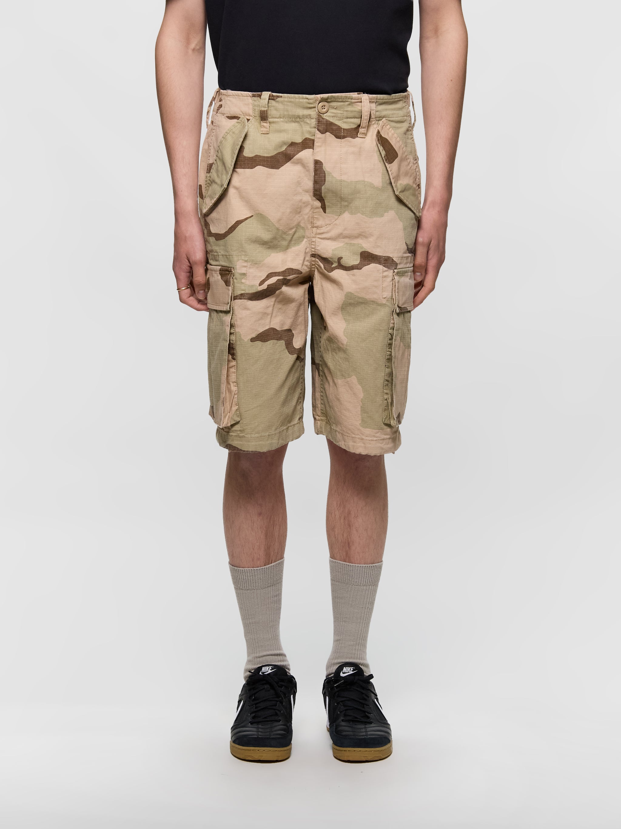 Cargo Shorts Ripstop in Sand Camo