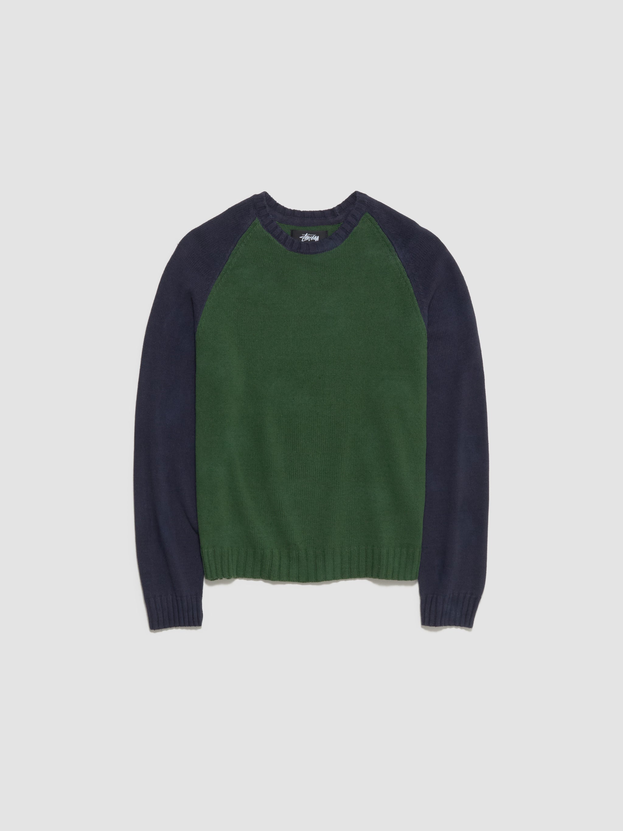 Colorblocked Raglan Crew Sweatshirt in Green