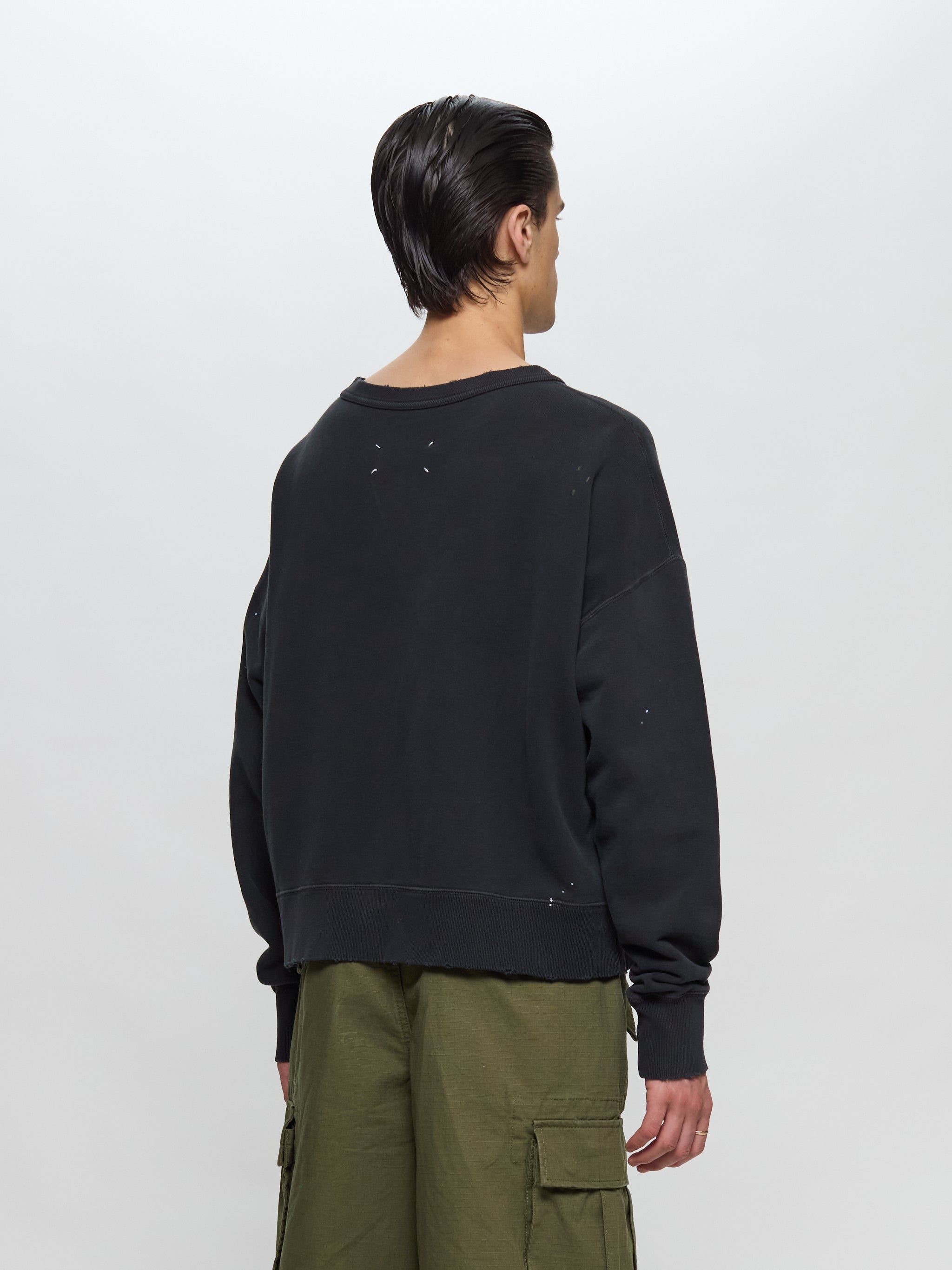 Distressed Sweatshirt in Washed Black