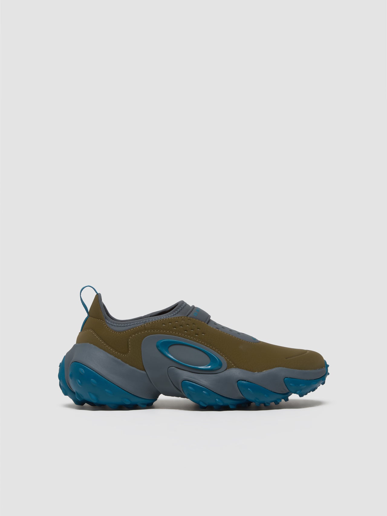 Edge Icon Sneaker in Army Green