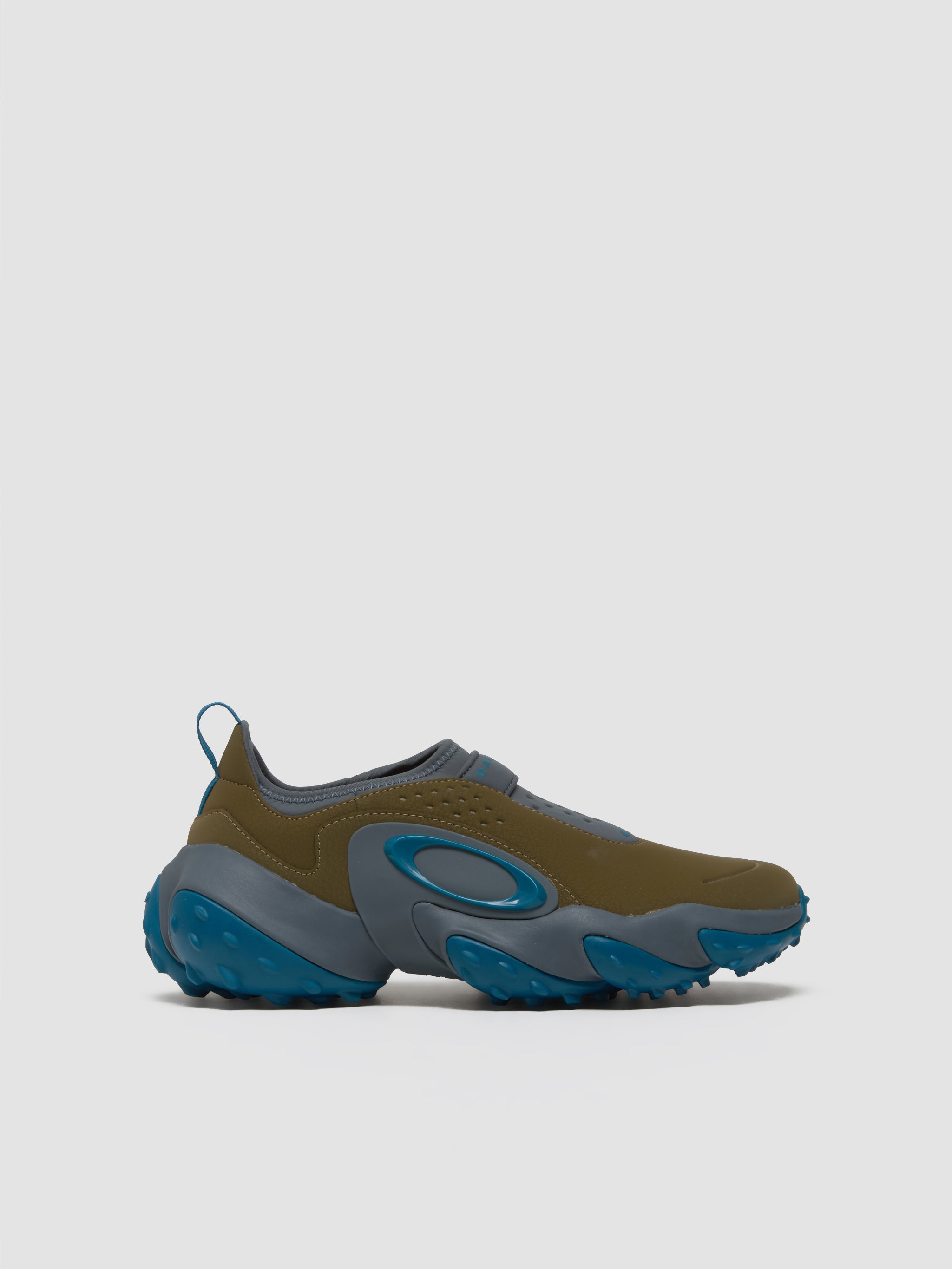 Edge Icon Sneaker in Army Green