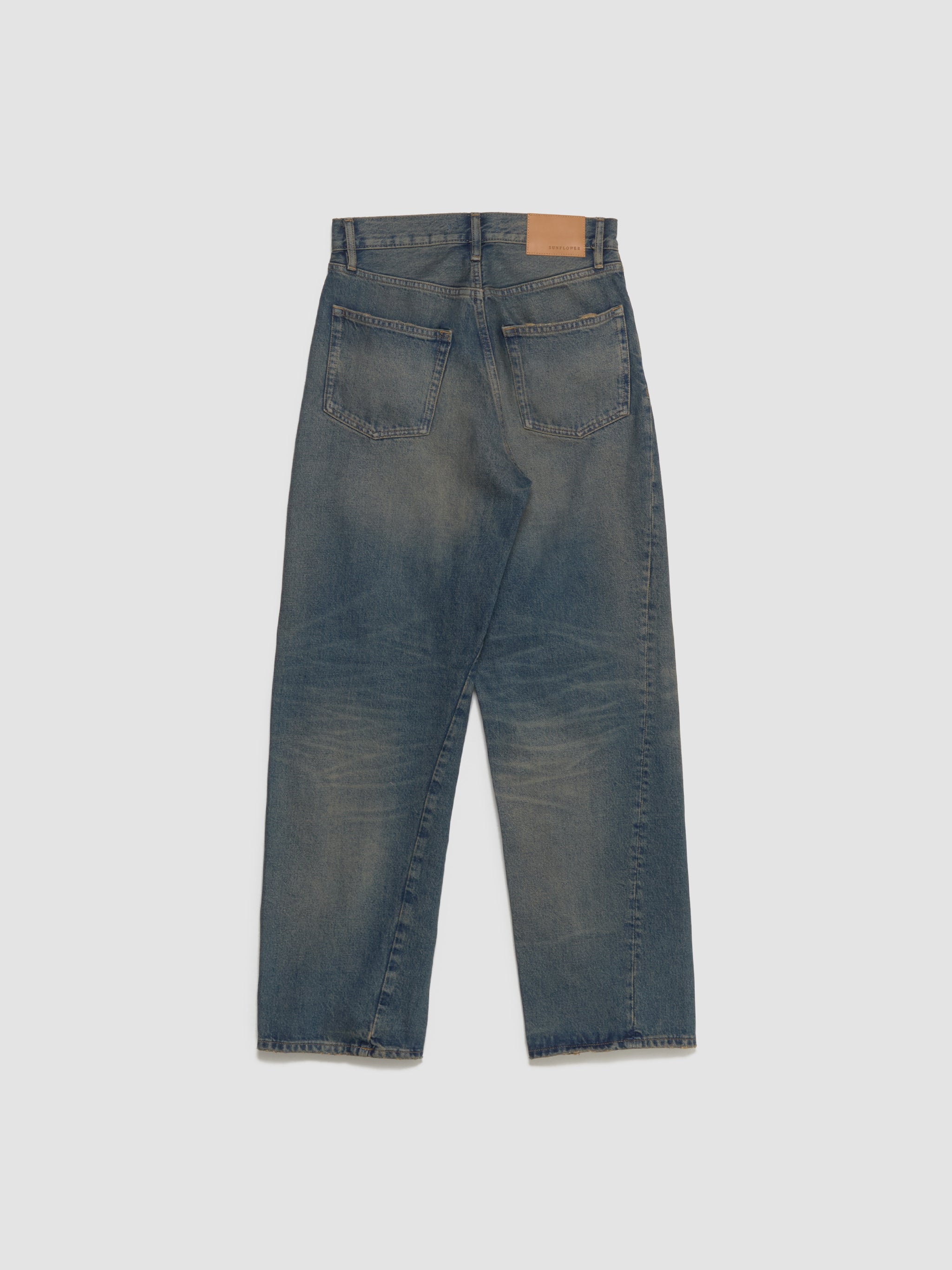Wide Twist Jeans in Dirty Blue