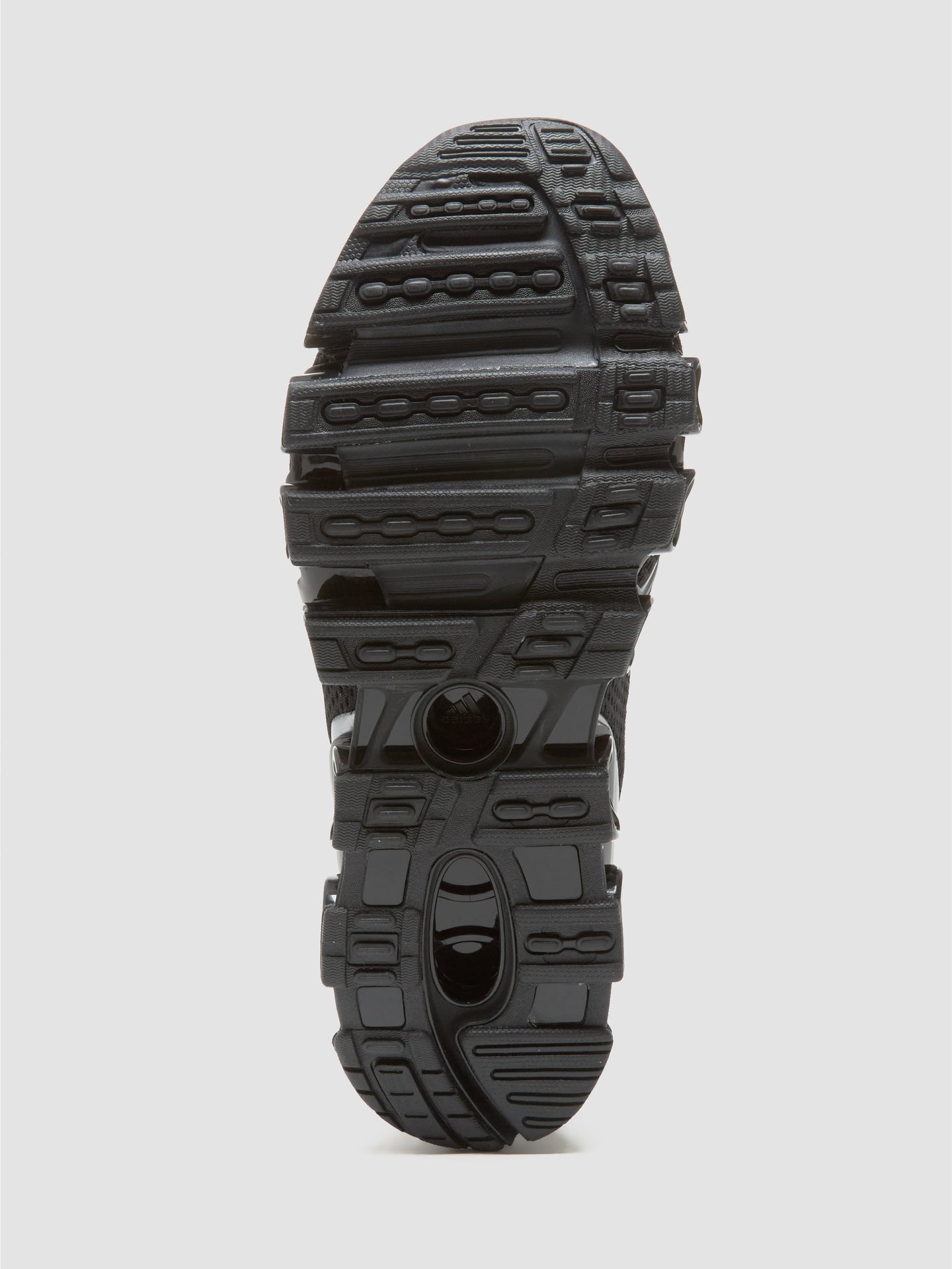 WMNS Mega Ghostride Sneaker in Black & Iron Metallic