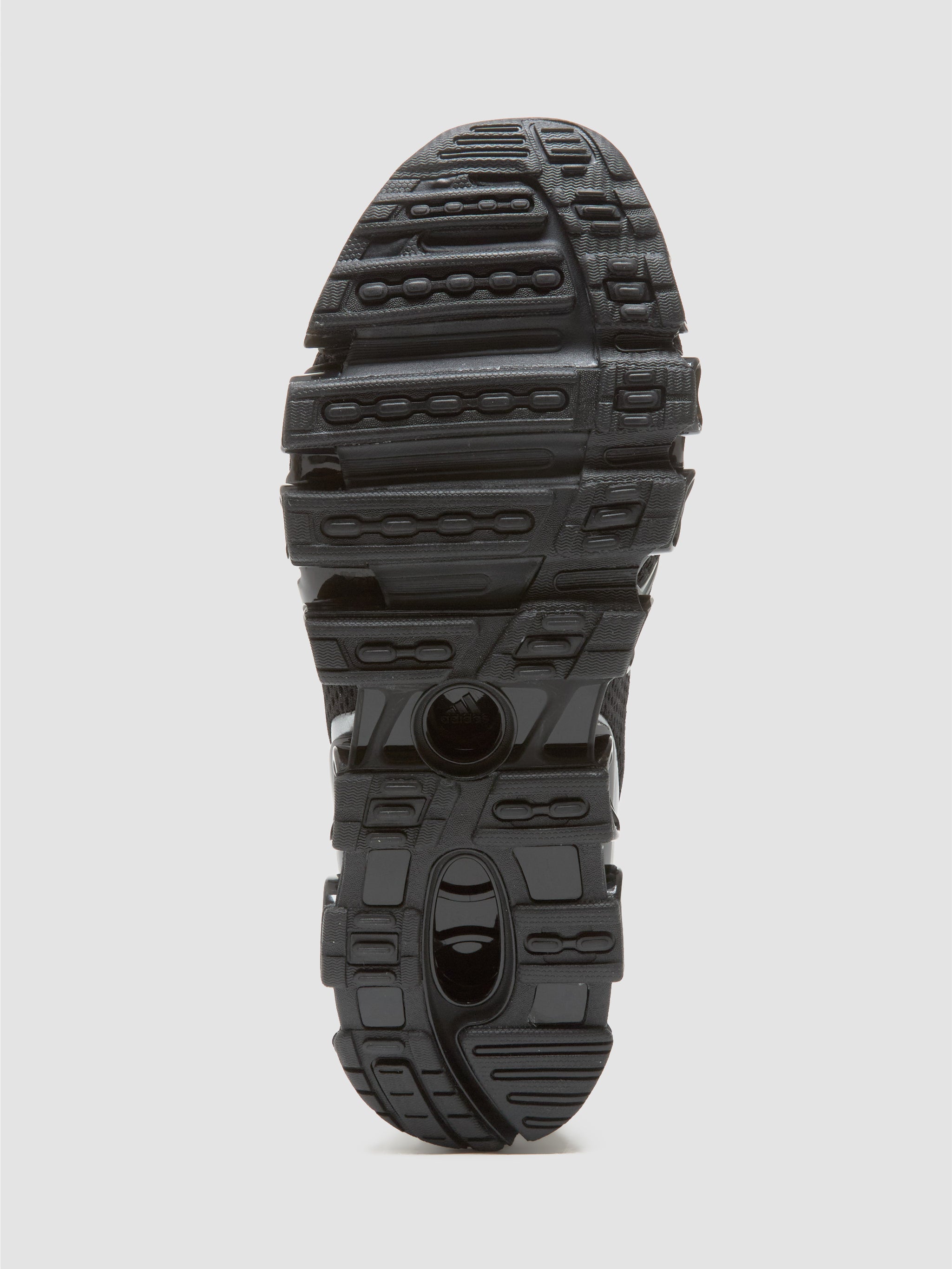 WMNS Mega Ghostride Sneaker in Black & Iron Metallic