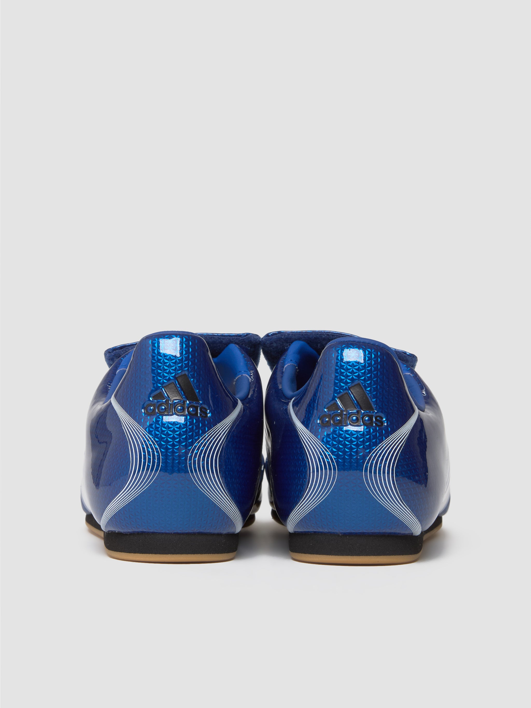 WMNS Taekwondo F50 Sneaker in Royal Blue & White