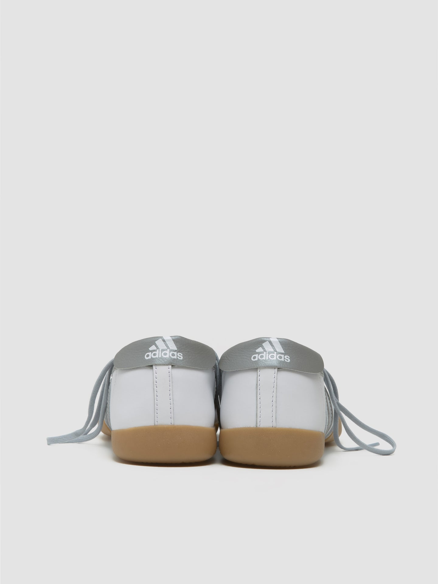 WMNS Taekwondo Mei Ballet Sneaker in White & Silver Metallic