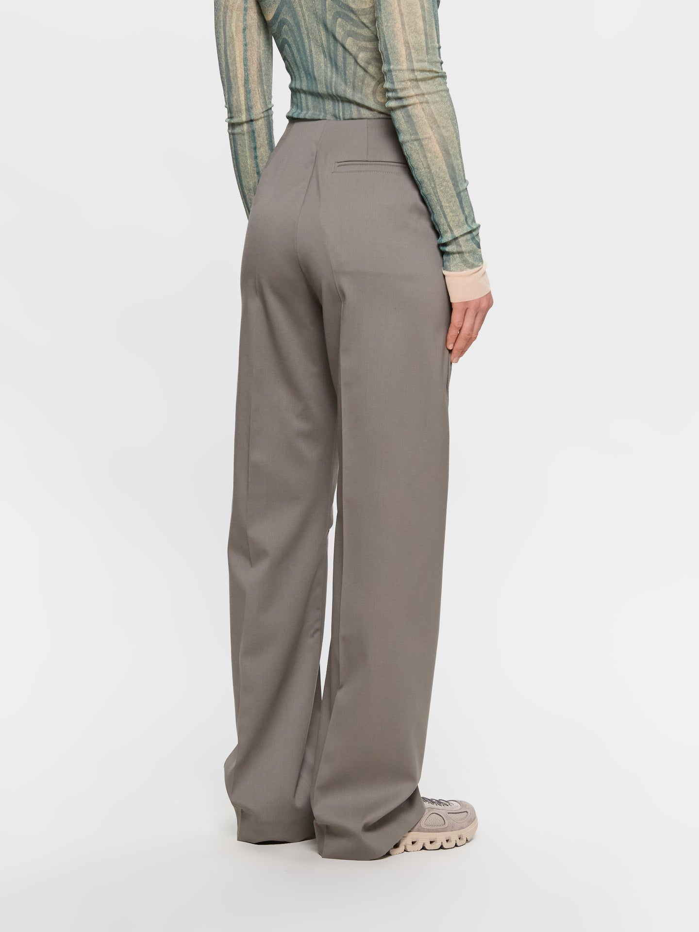 Seneca Tailored Trouser in Ash Brown