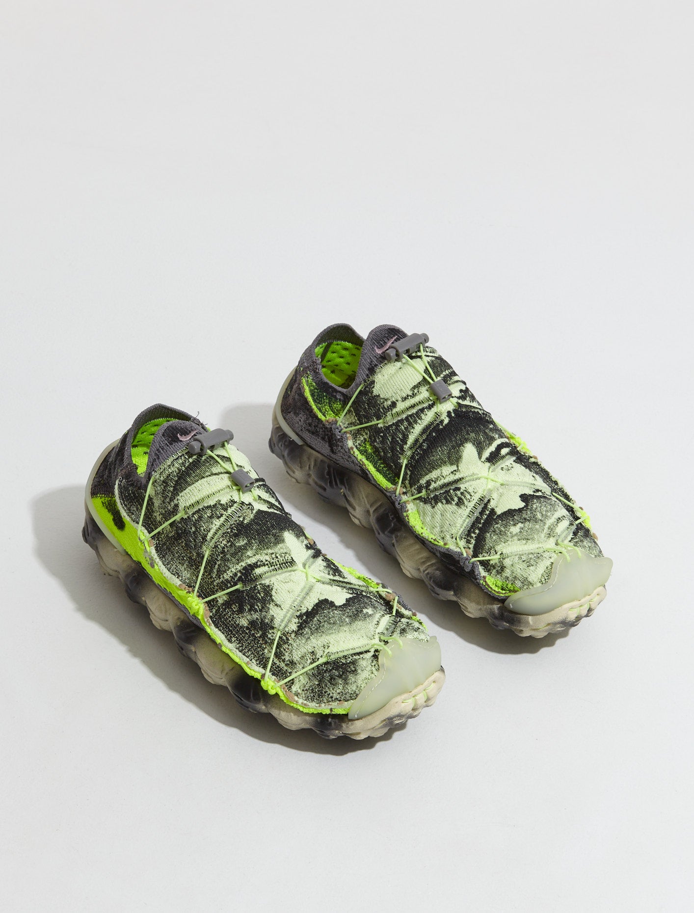 ISPA Mindbody Mule Sneaker in Barely Volt