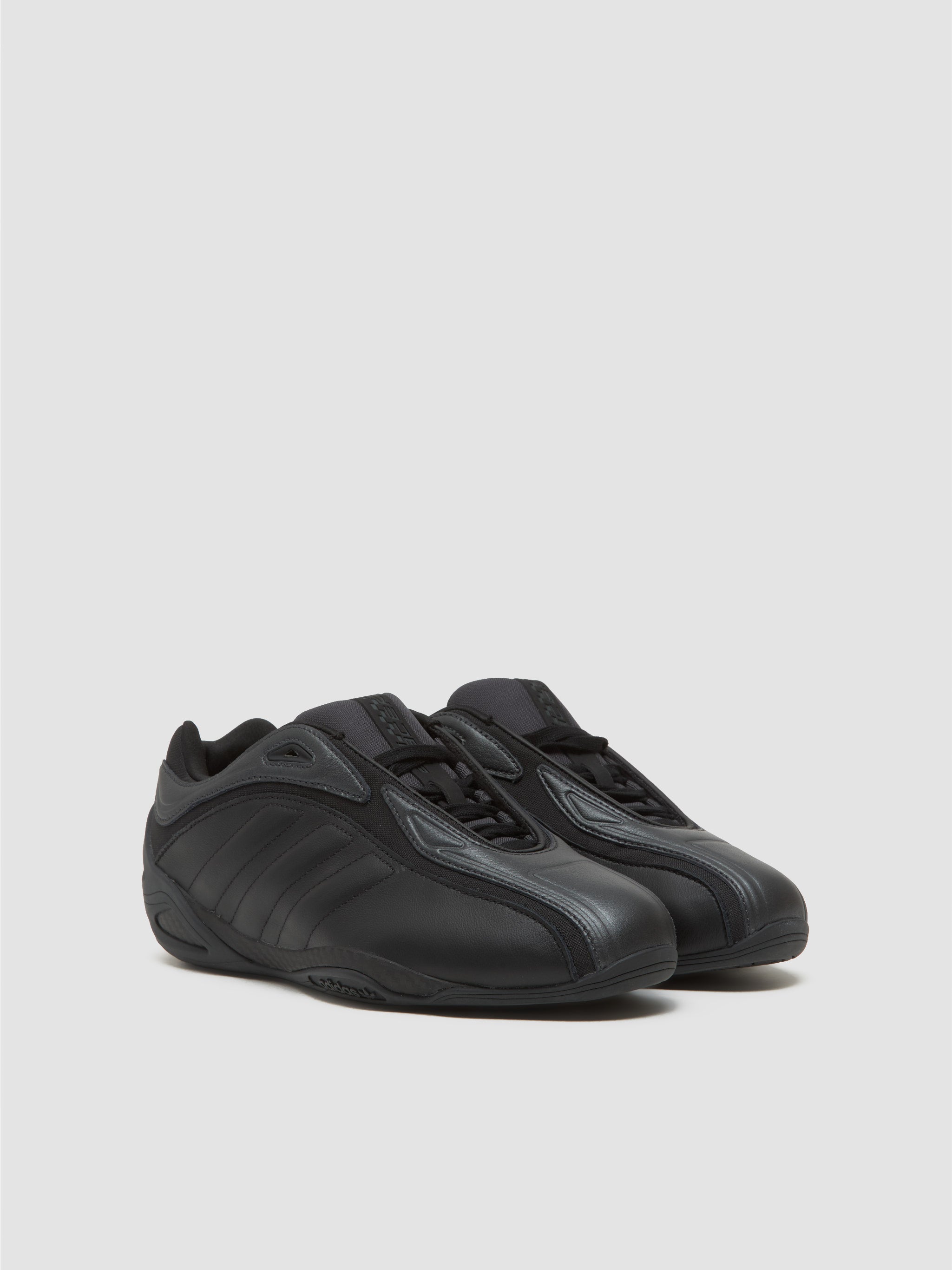 Adiracer GT Sneaker in Core Black & Carbon