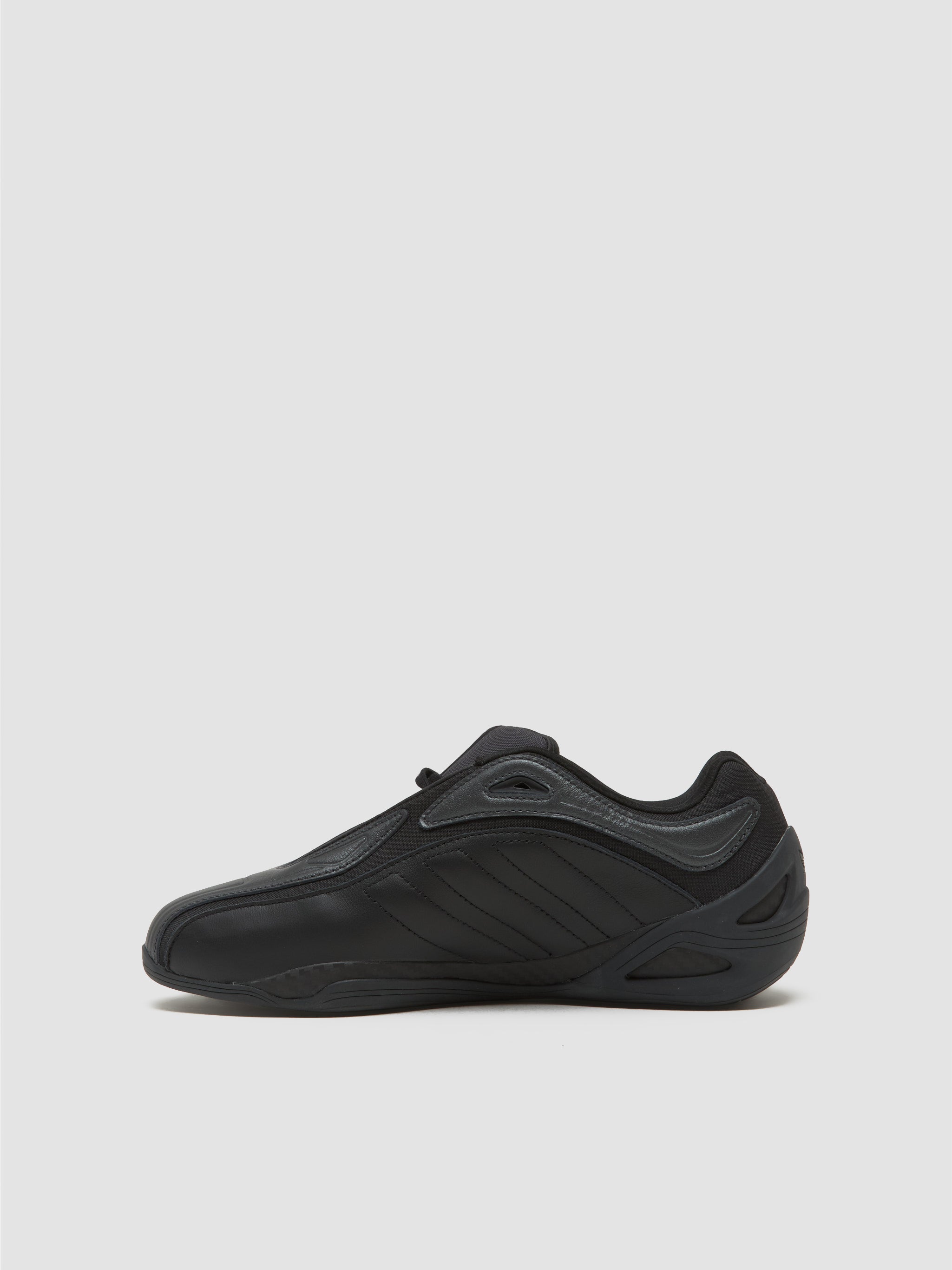 Adiracer GT Sneaker in Core Black & Carbon