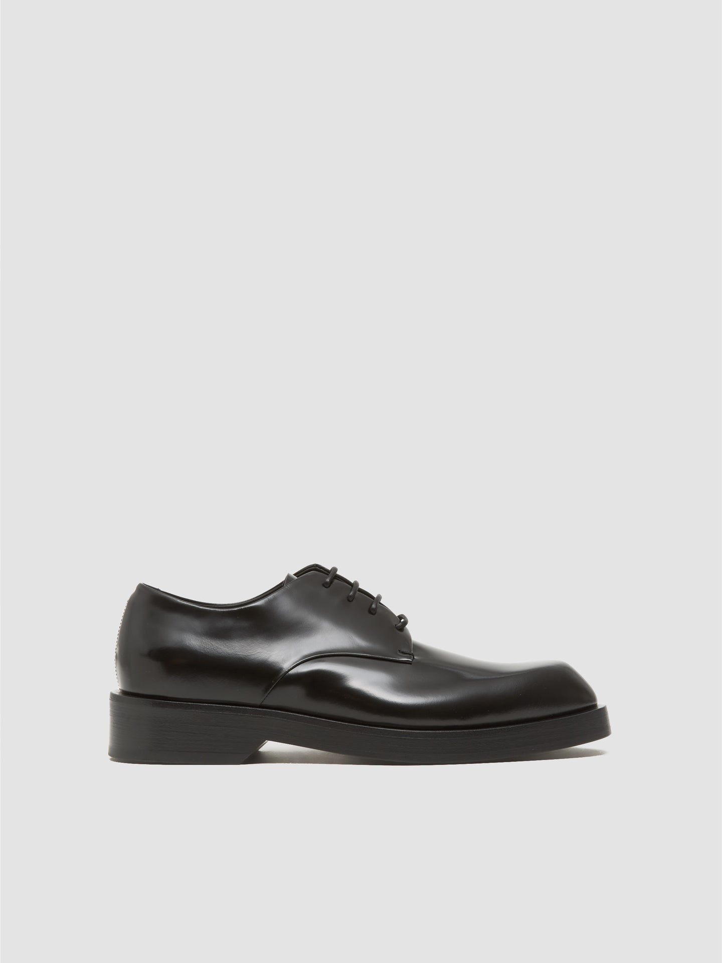 Lace Up Shoes in Black