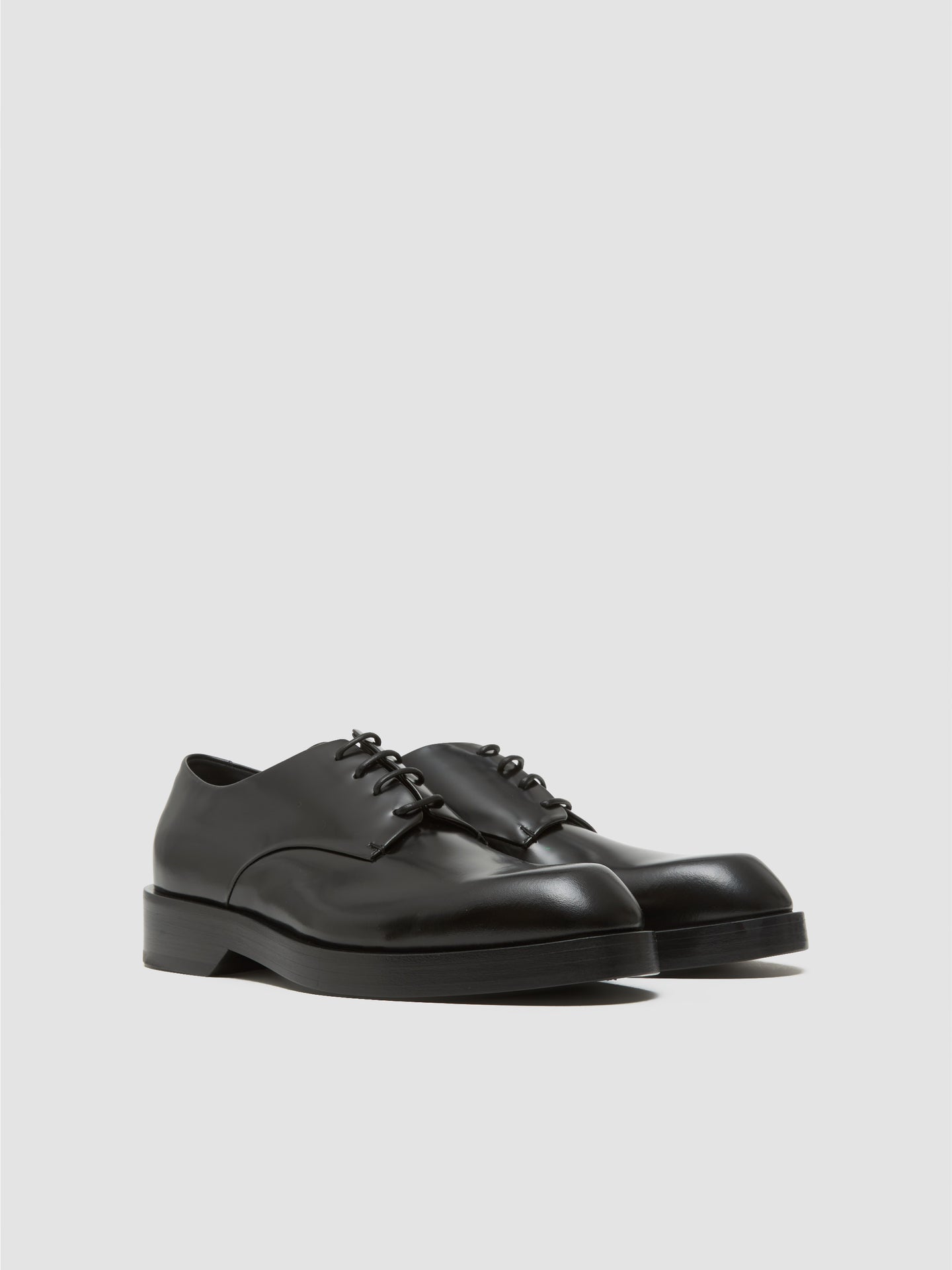 Lace Up Shoes in Black