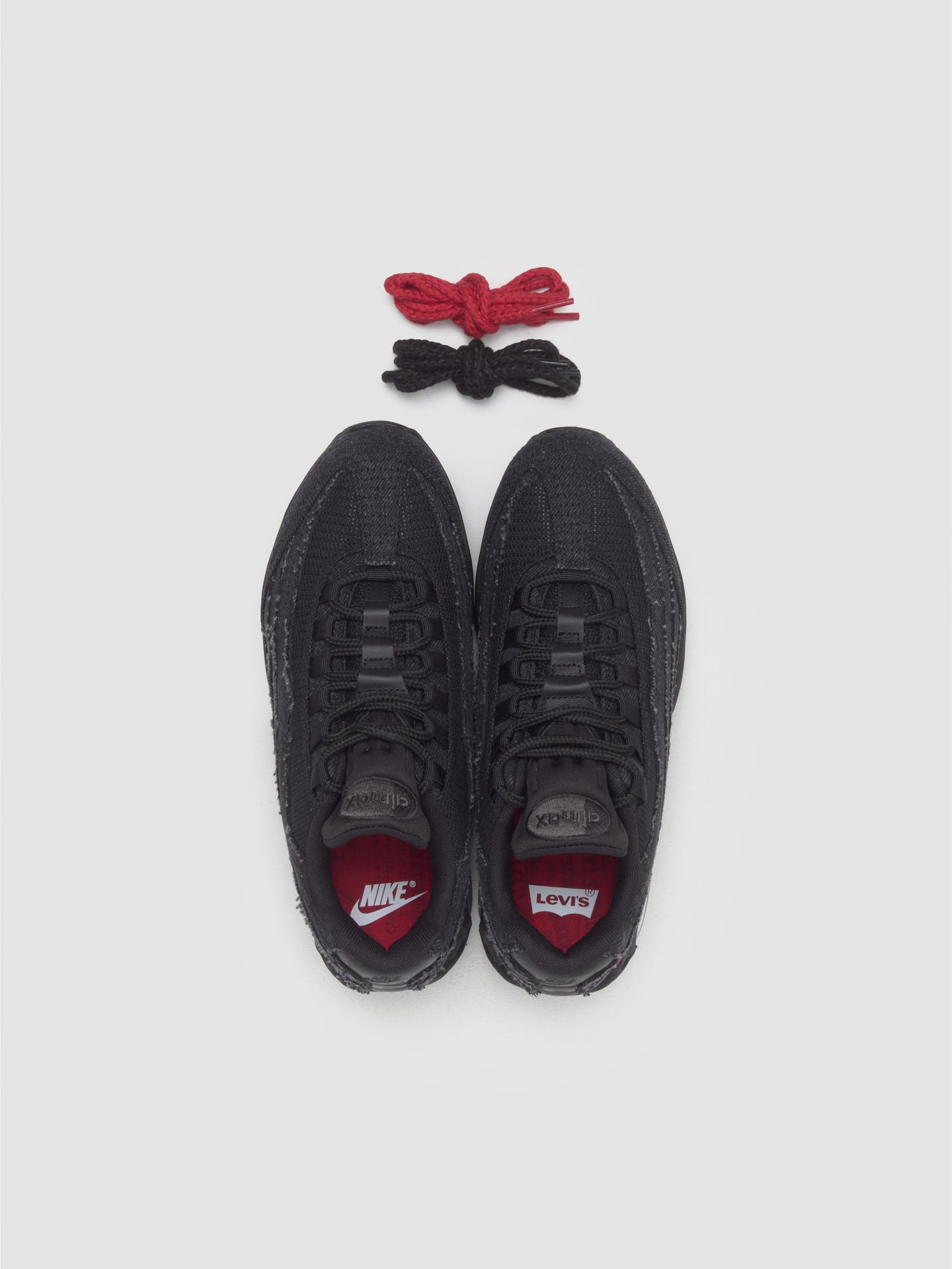 x Levi's Air Max 95 OG Sneaker in Black & Anthracite
