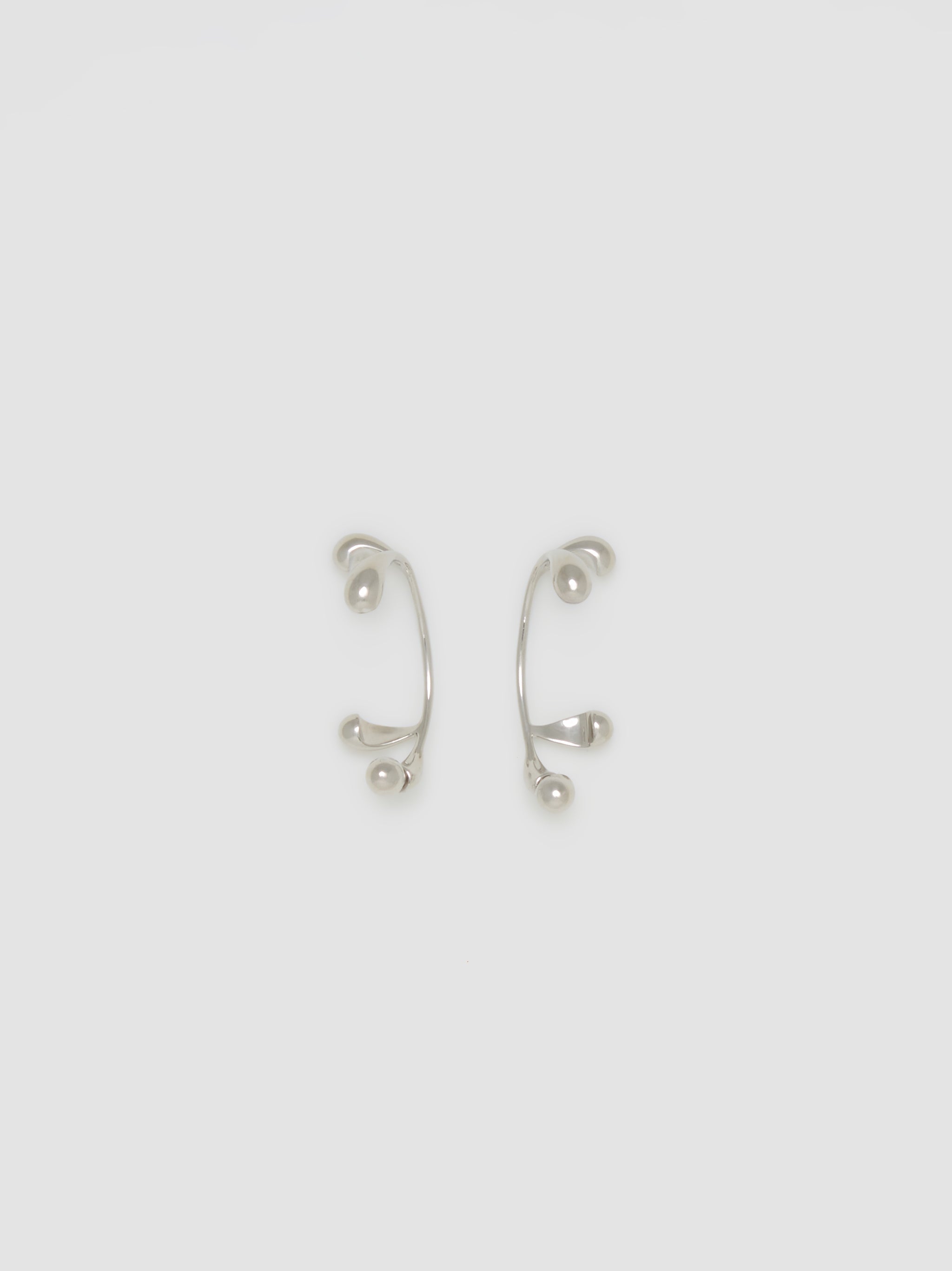 Serti Earrings in Silver